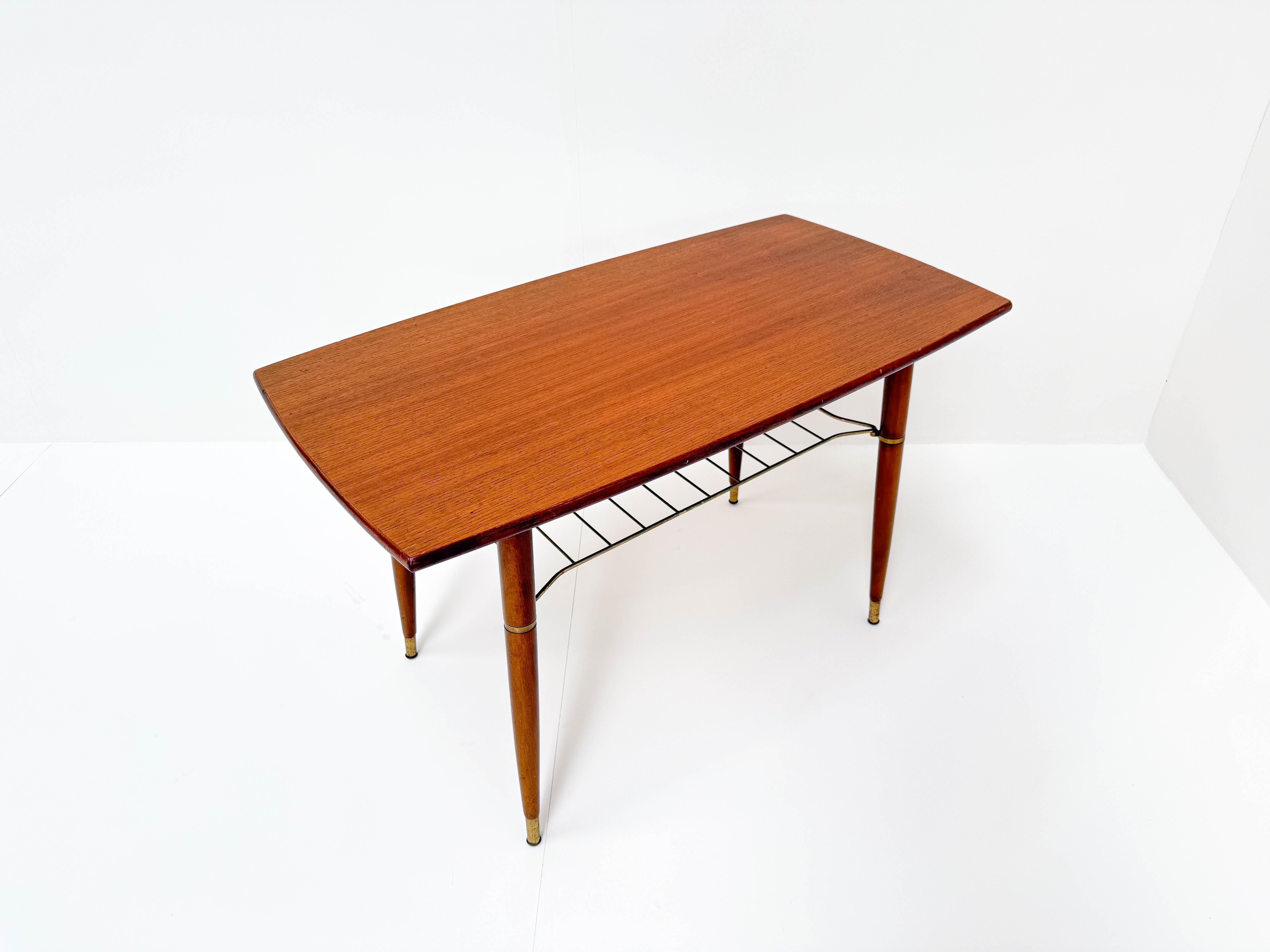 Mid-20th Century Mid-Century Modern Coffee Table with Brass Details For Sale