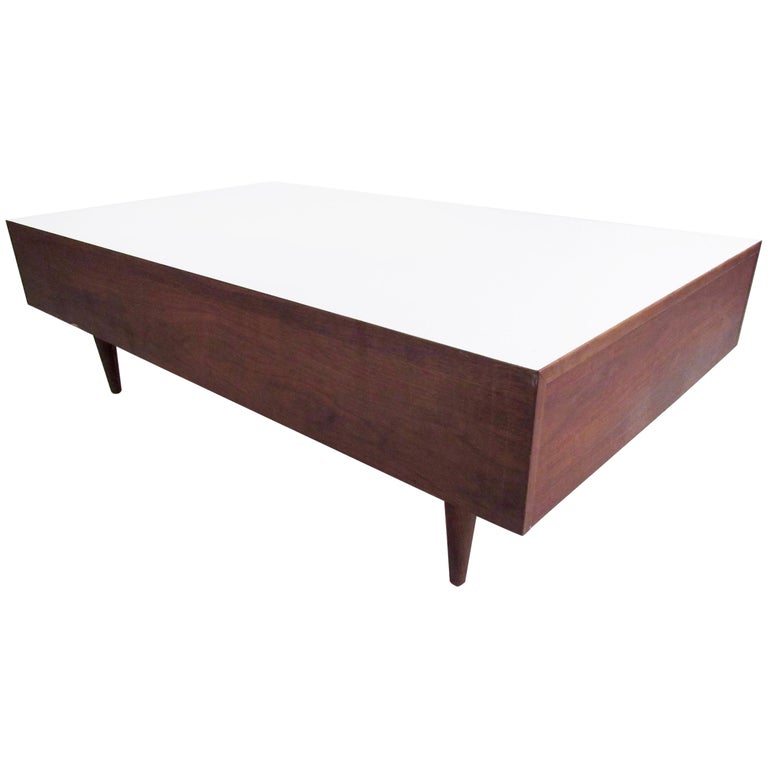 Mid-Century Modern Coffee Table with Drawers For Sale at 1stDibs