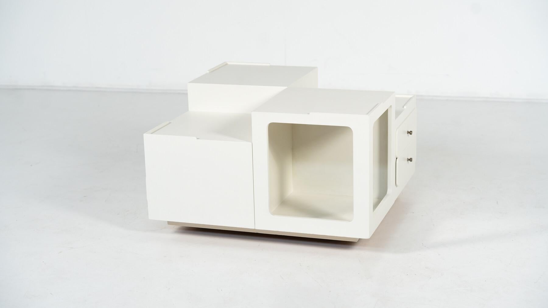 Table basse moderne du milieu du siècle, bois, Italie, 1970 en vente 6
