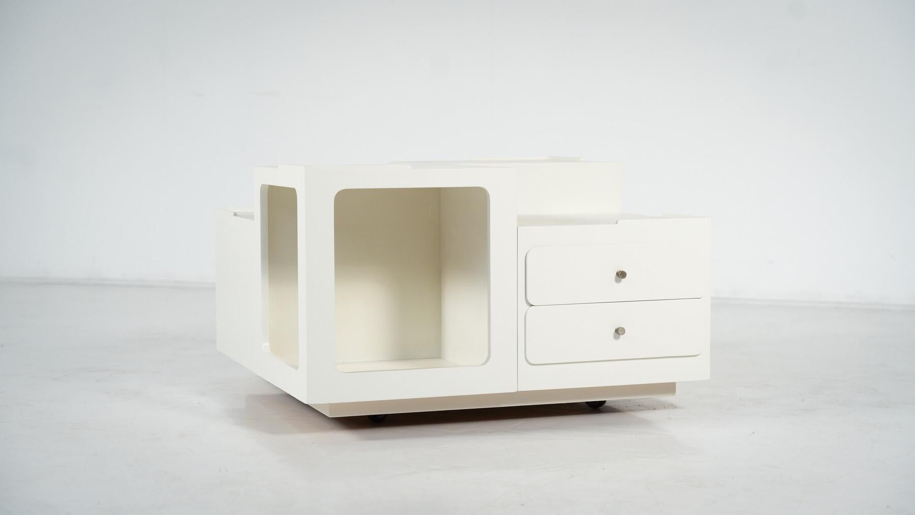 Table basse moderne du milieu du siècle, bois, Italie, 1970 en vente 11