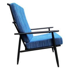 Mid-Century Modern Comb Back Spindle Lounge Chair