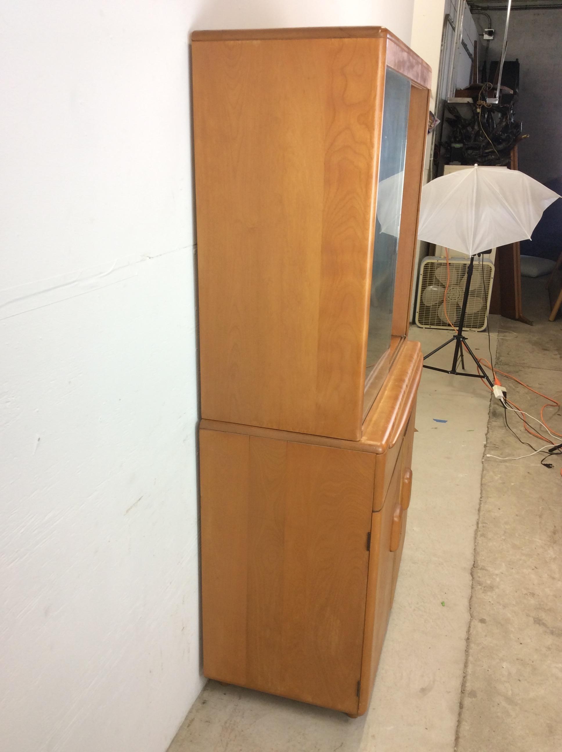Mid Century Modern Compact China Cabinet by Heywood Wakefield im Angebot 12