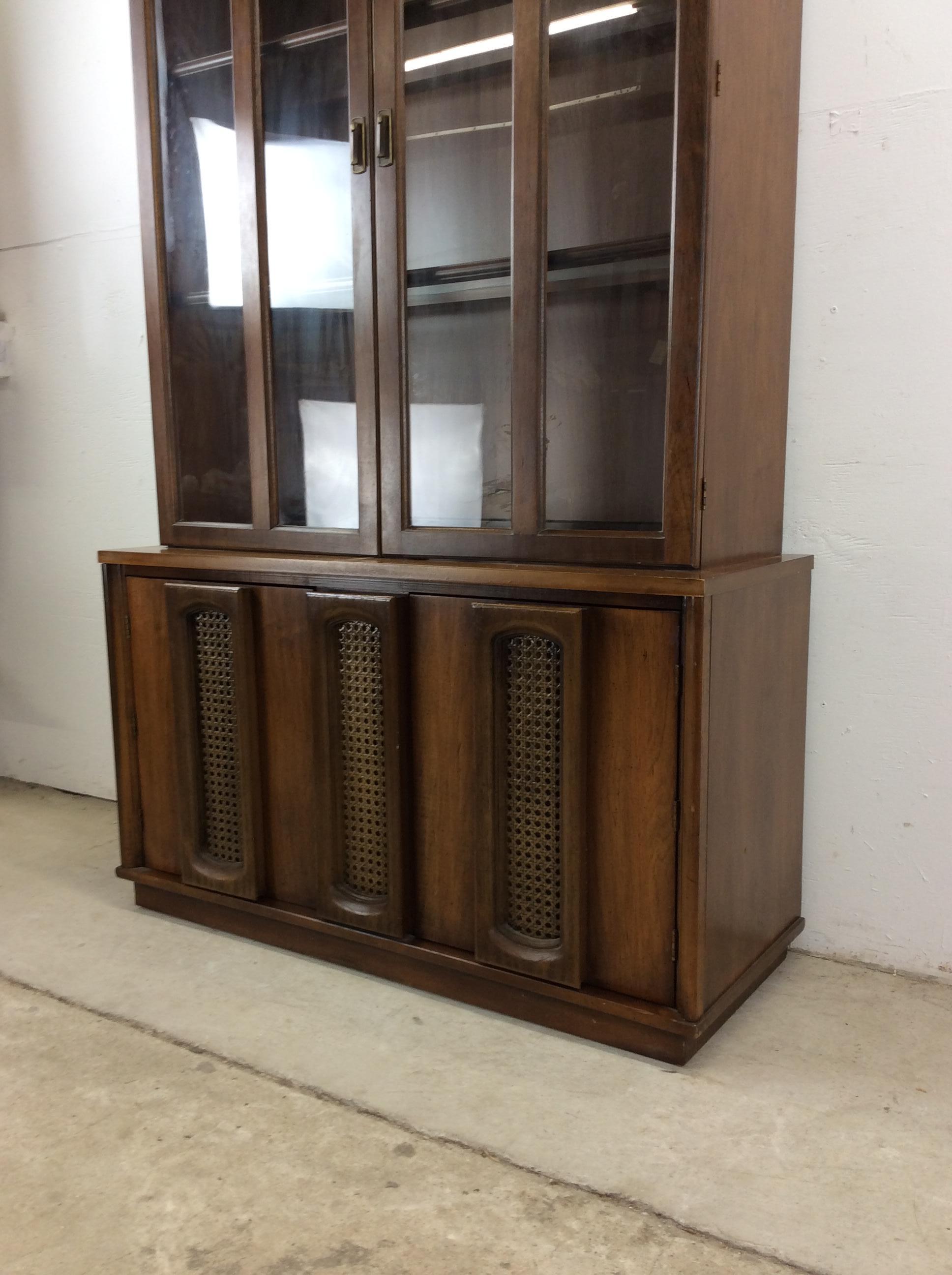 Mid century modern compact China cabinet with cane doors In Good Condition For Sale In Freehold, NJ