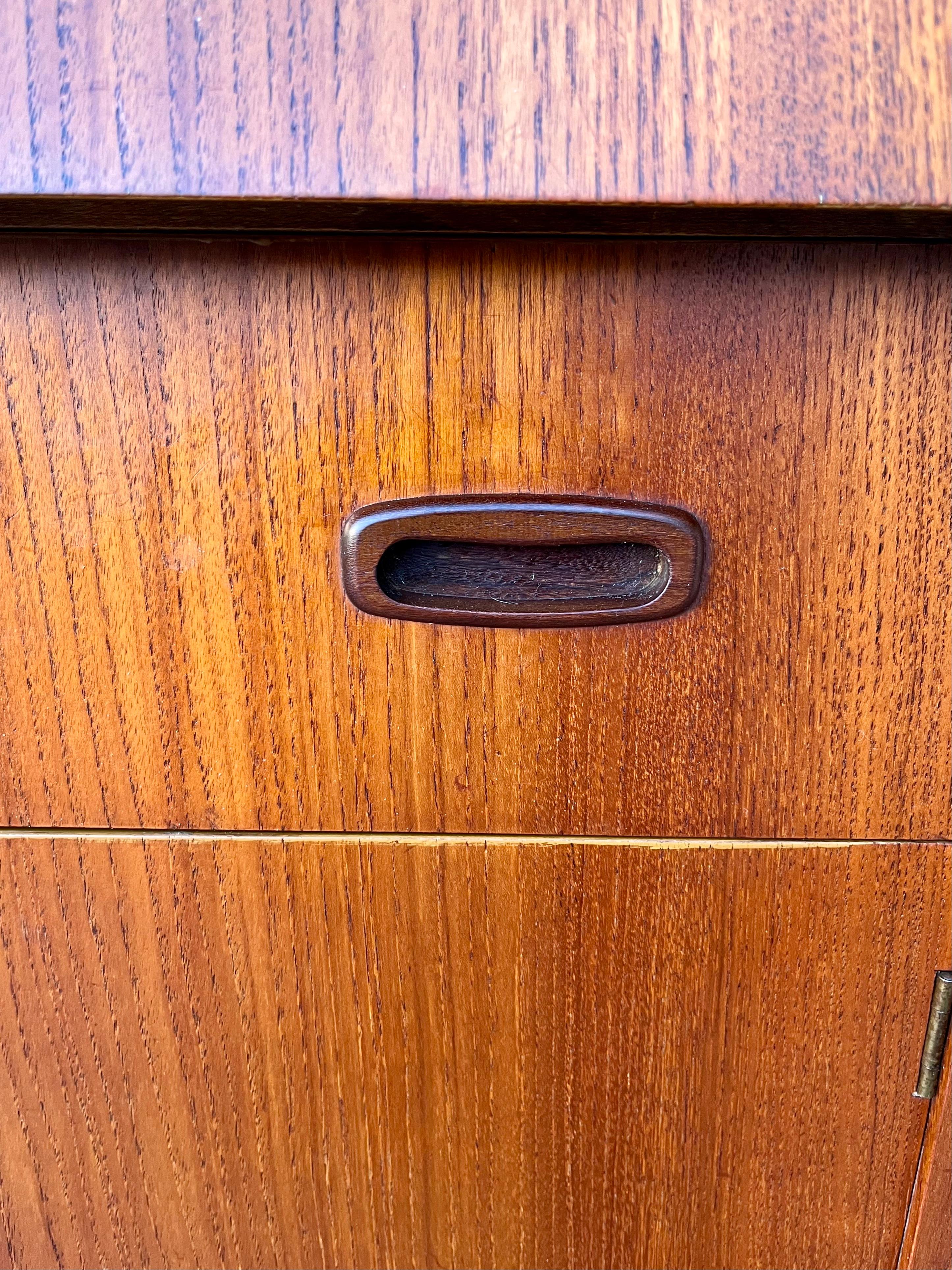 Mid Century Modern Compact Drop Down Secretary Desk . Circa 1960s For Sale 9