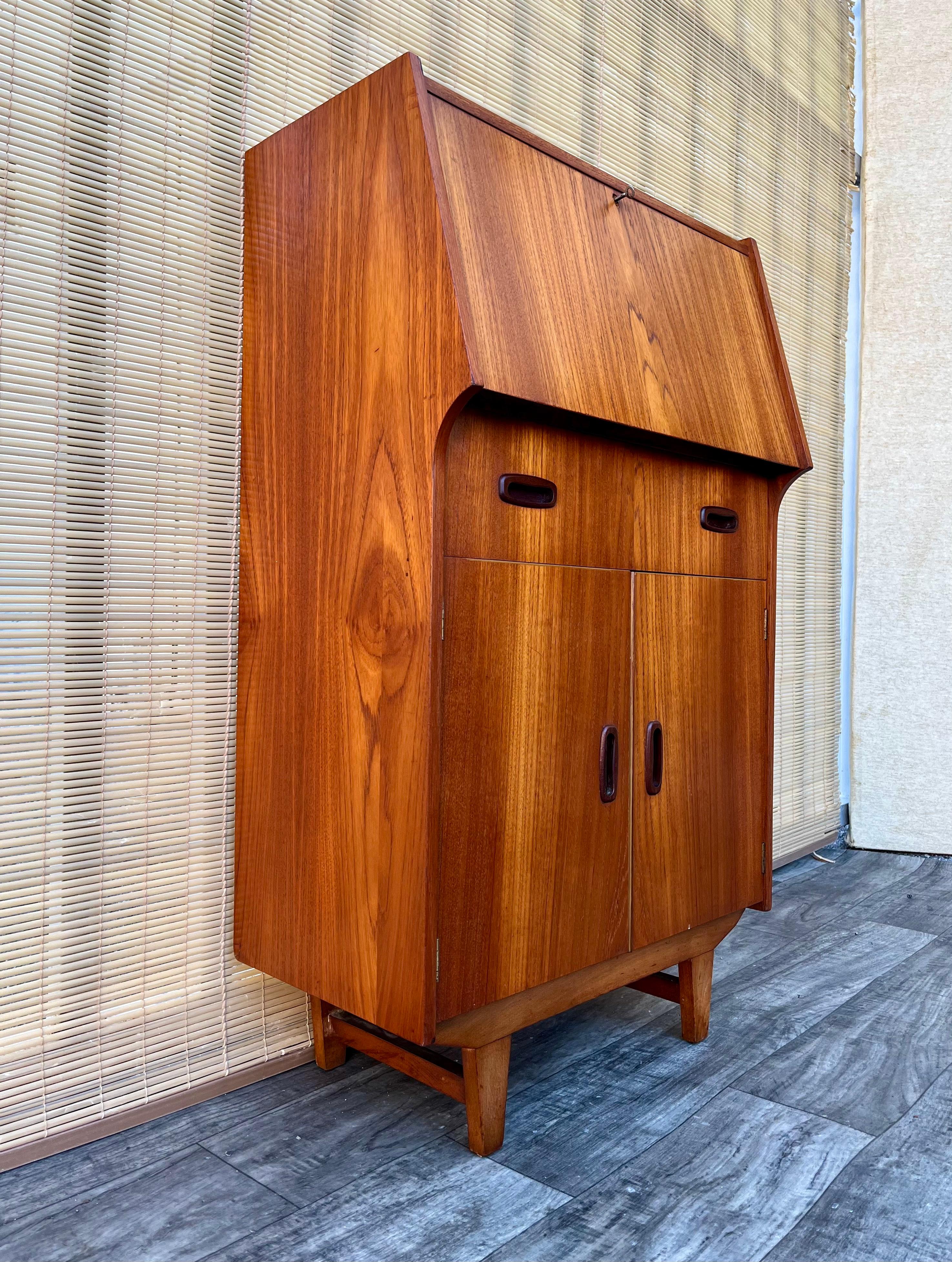 Mid-Century Modern Mid Century Modern Compact Drop Down Secretary Desk . Circa 1960s For Sale