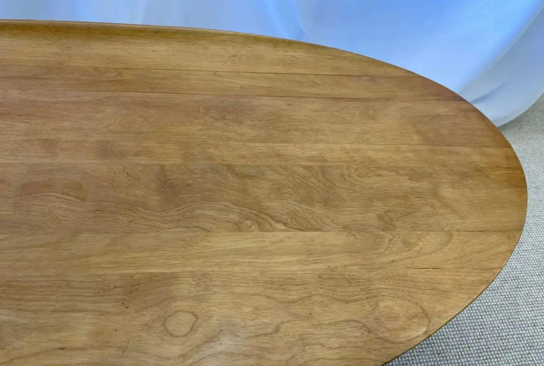 Mid-Century Modern Conant Ball Coffee Table Designed by Russel Wright In Good Condition For Sale In Stamford, CT