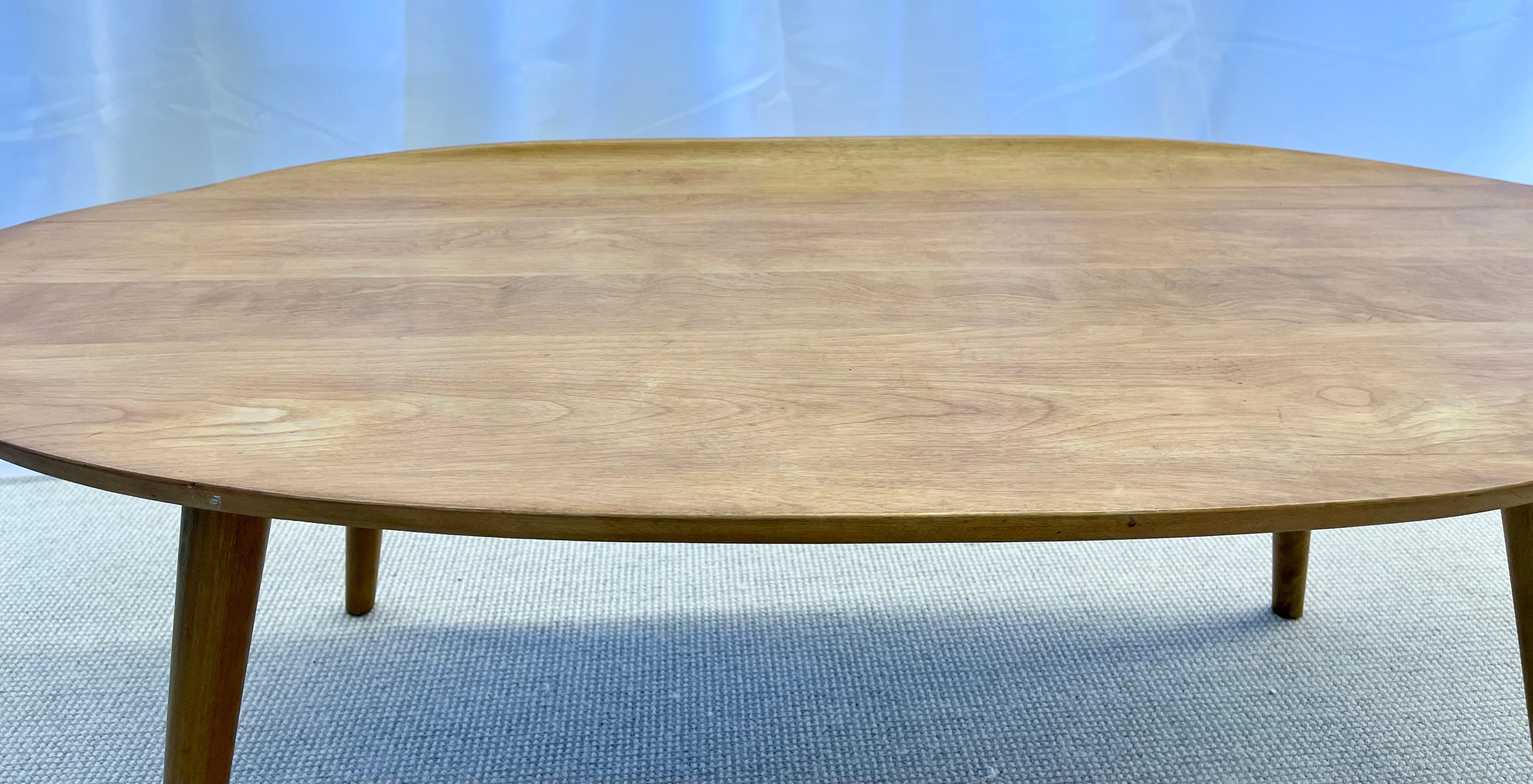 Mid-Century Modern Conant Ball Coffee Table Designed by Russel Wright In Good Condition For Sale In Stamford, CT