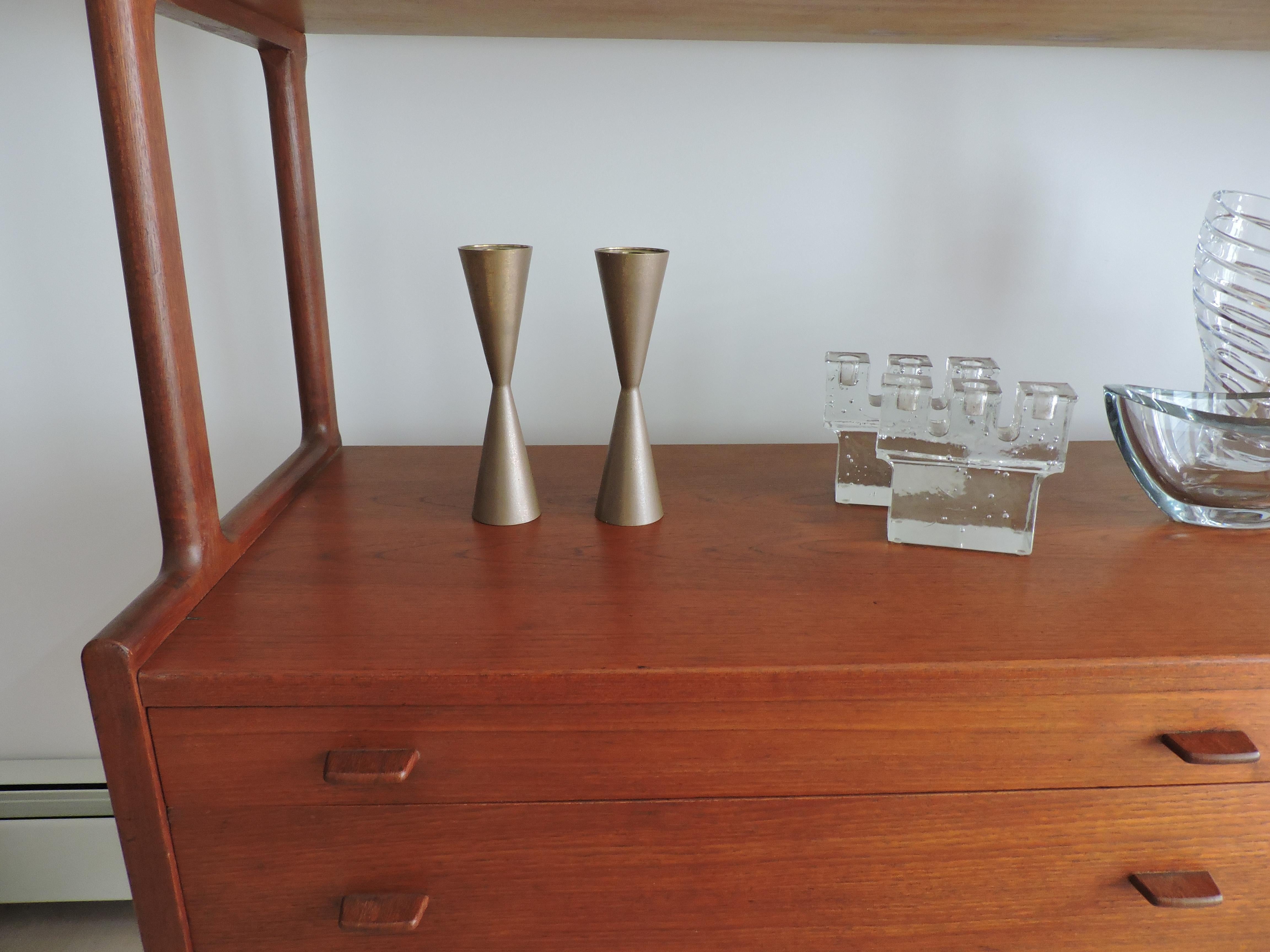 Portacandele a cono in ottone del Mid Century Modern, due set disponibili in vendita 7