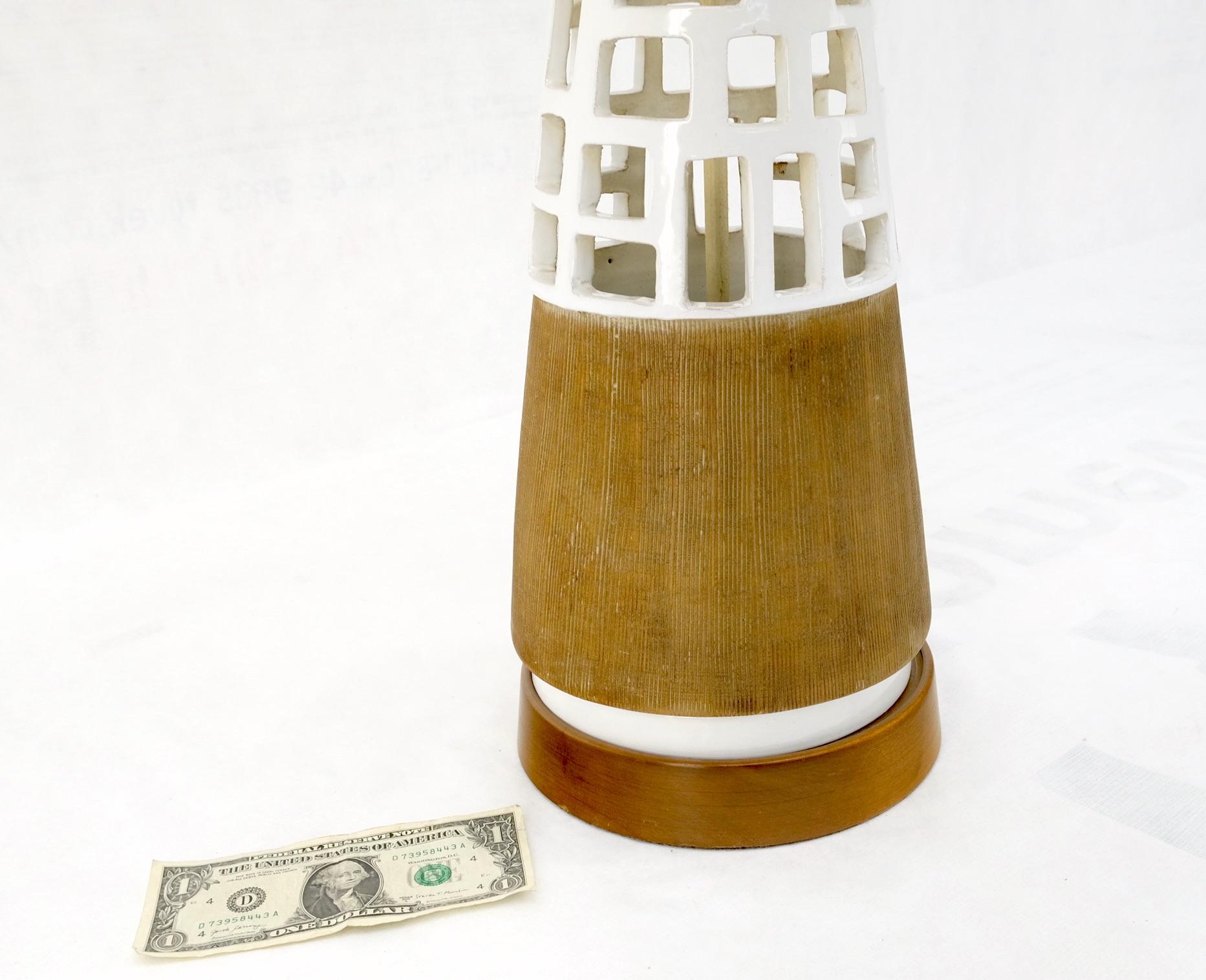 Mid-Century Modern Cone Shape Geometrical Pattern Pierce Pattern Base Table Lamp For Sale 2