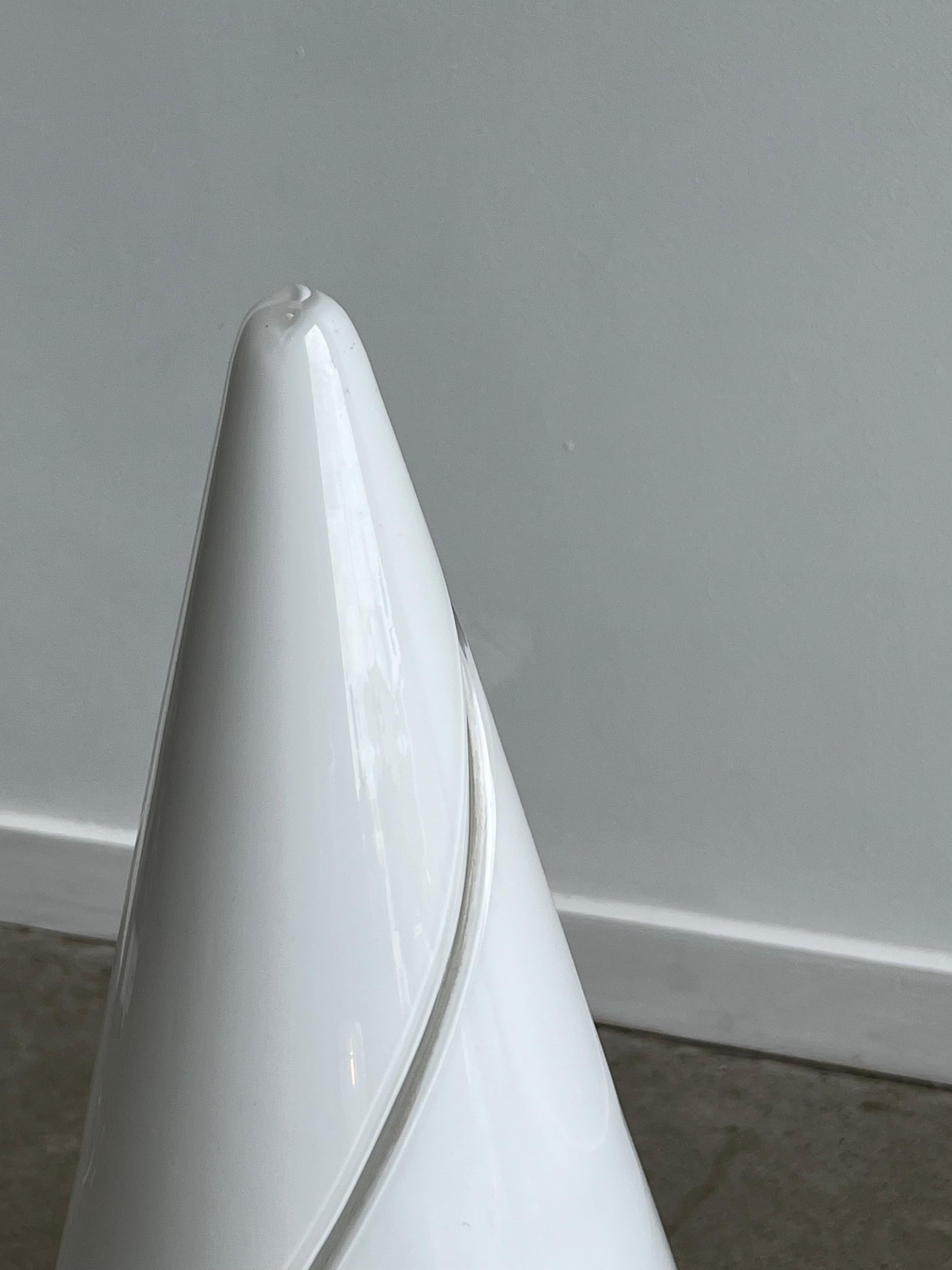 Mid-Century Modern Cone Shaped Italian Lamp in Murano Glass 1970s 2