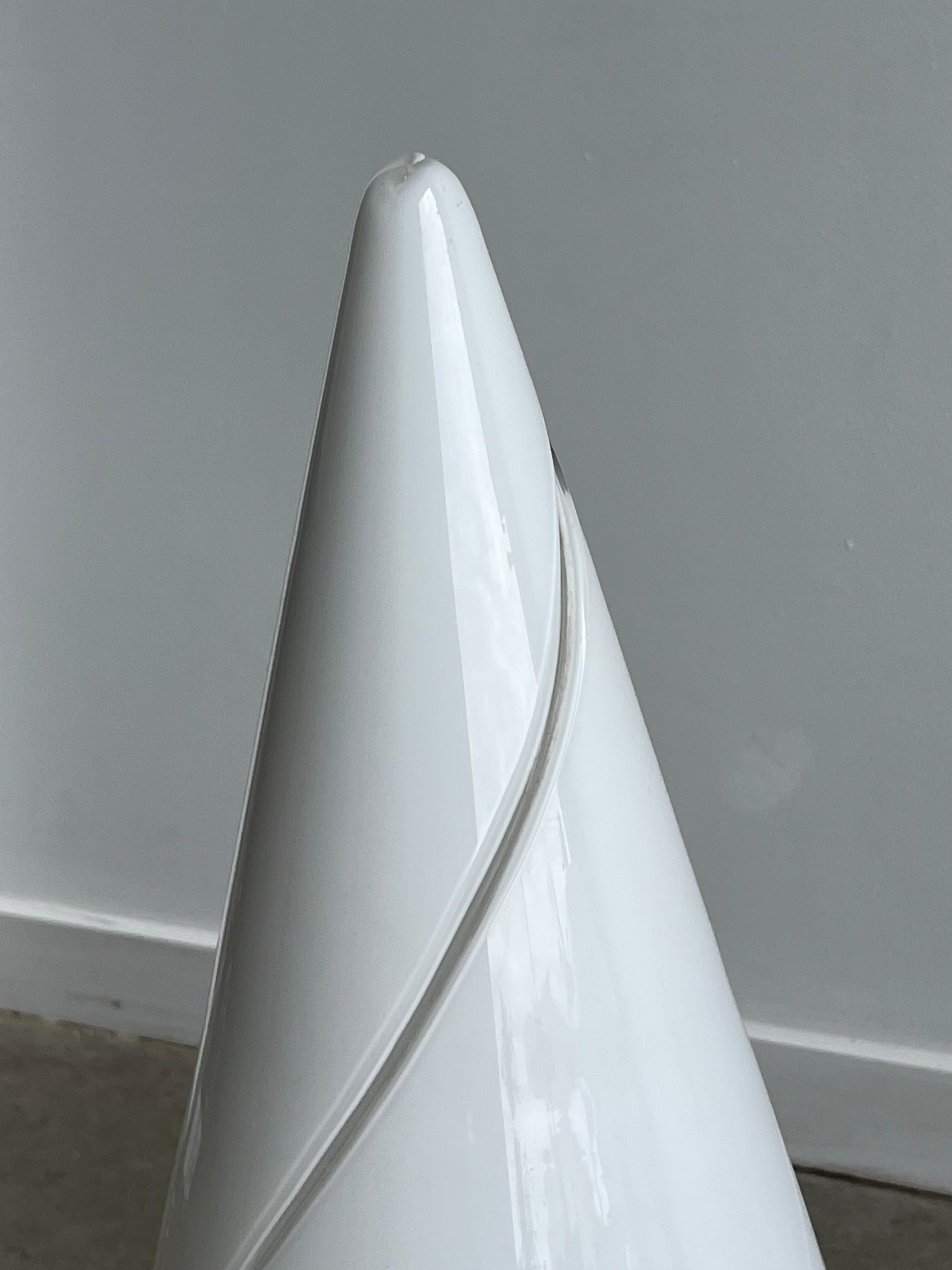 Mid-Century Modern Cone Shaped Italian Lamp in Murano Glass 1970s 3
