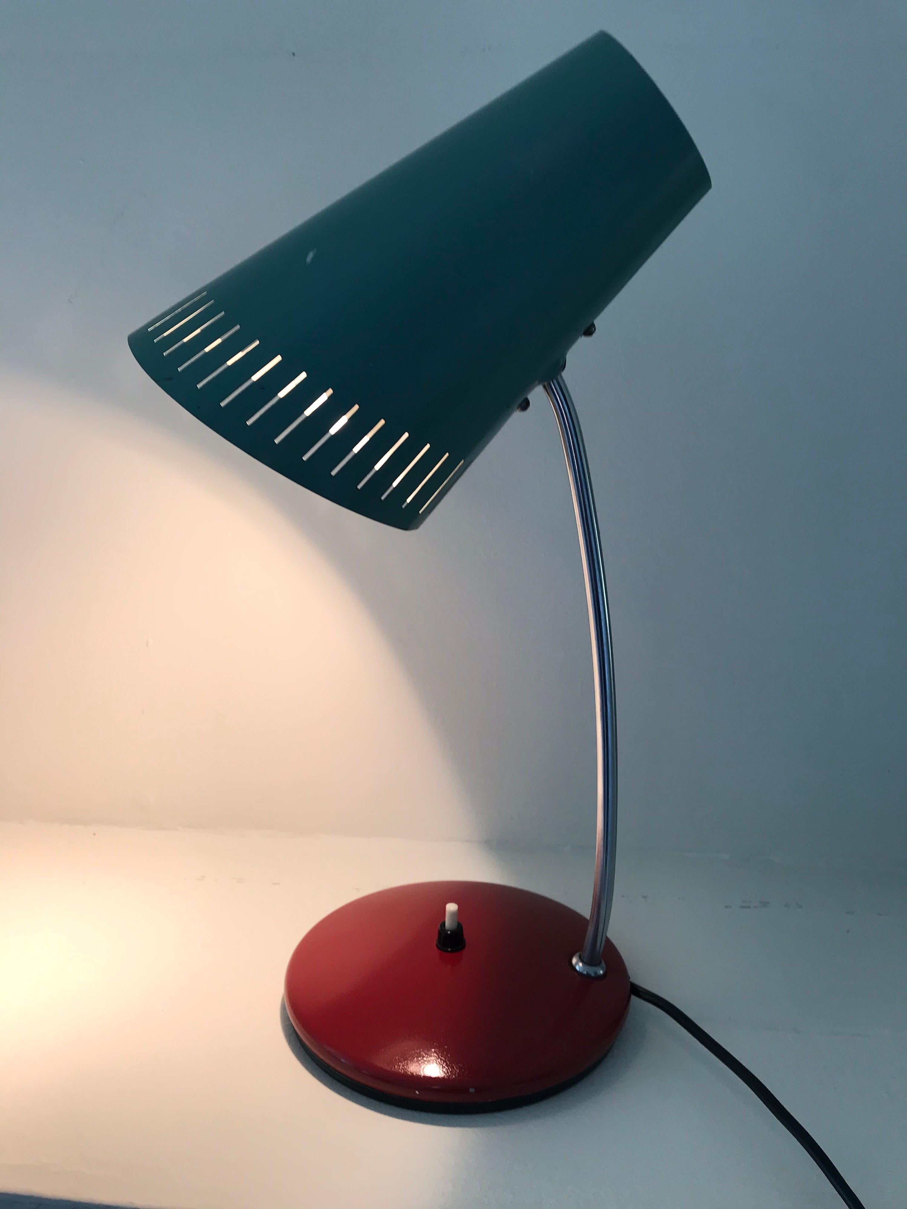 Mid-Century Modern Cone Shaped Desk Lamp, Turquoise and Red, Russia, 1966 For Sale 2
