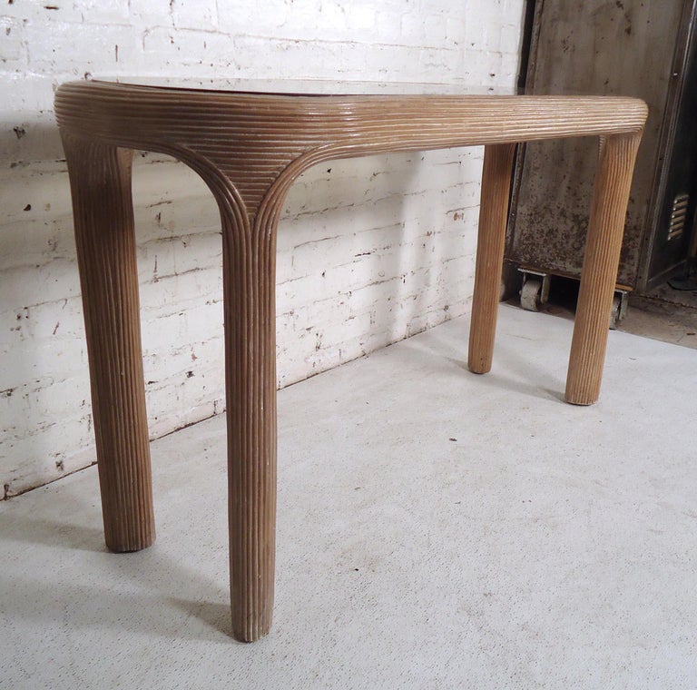 Mid-Century Modern Console Table For Sale at 1stDibs