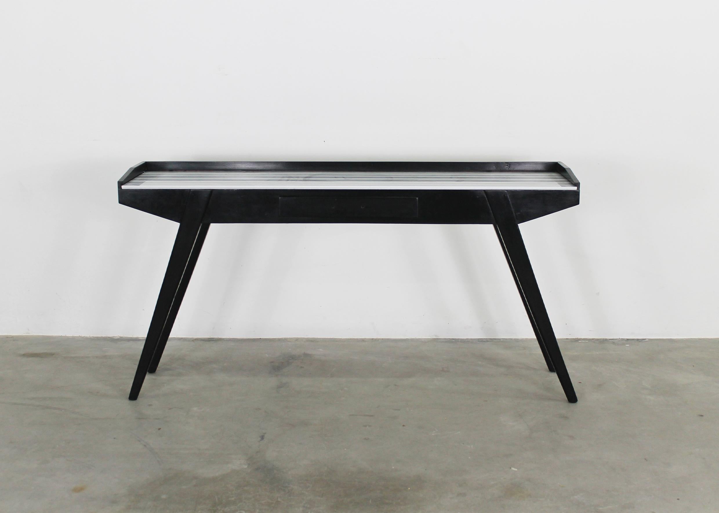 Mid-Century Modern Mid Century Modern Console Table in Black Lacquered Wood and Marble 1950s For Sale