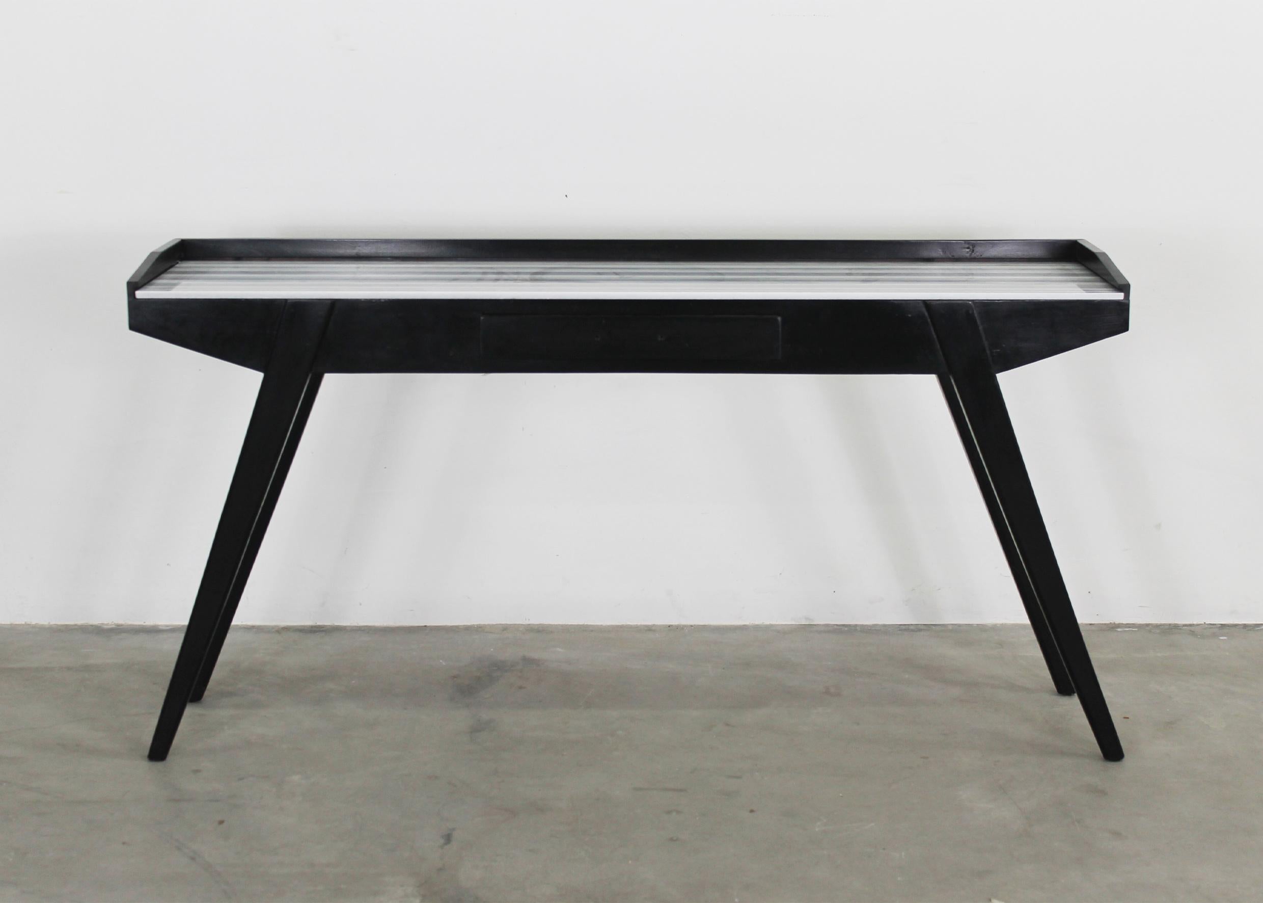 Italian Mid Century Modern Console Table in Black Lacquered Wood and Marble 1950s For Sale