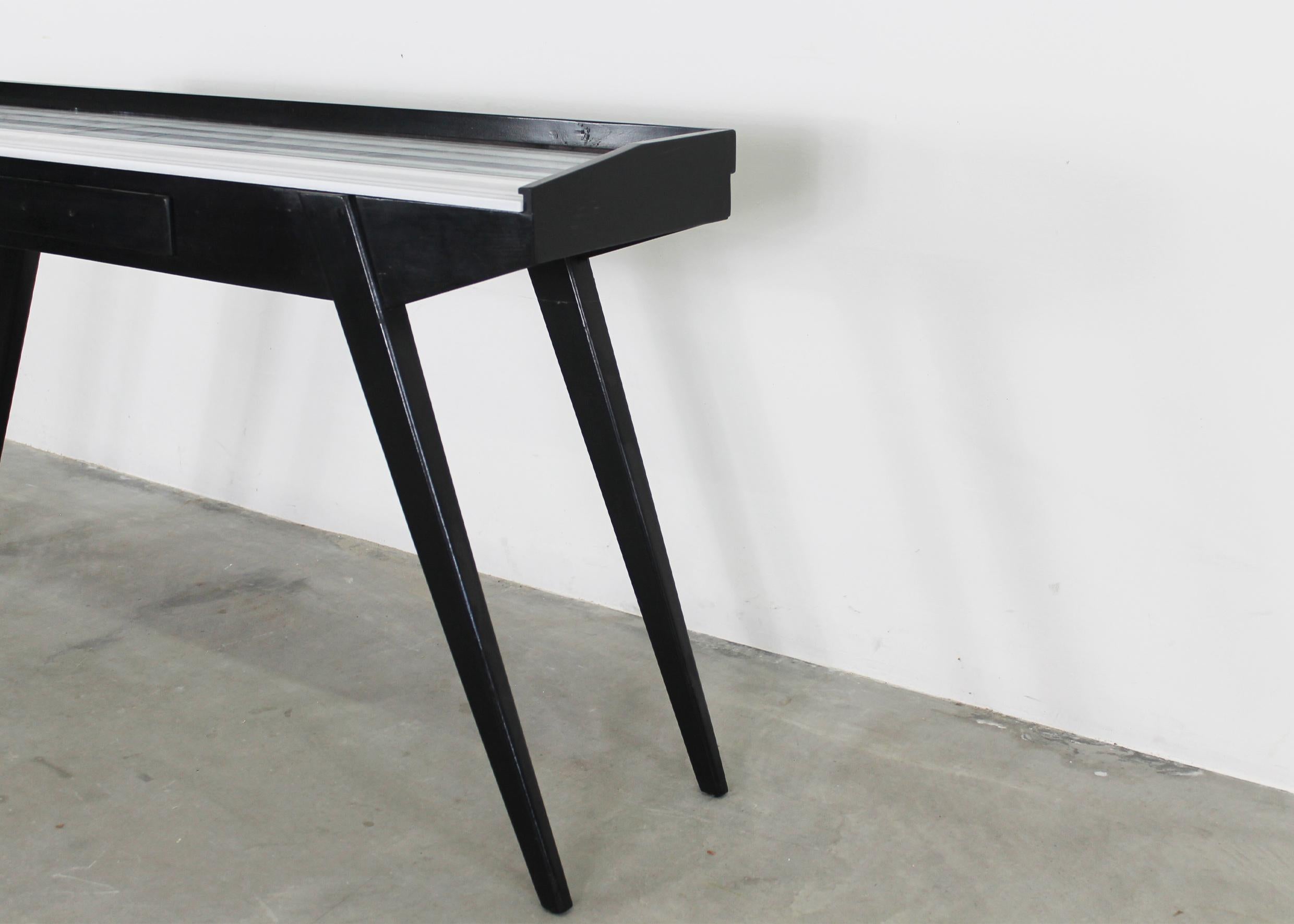 Mid Century Modern Console Table in Black Lacquered Wood and Marble 1950s For Sale 1