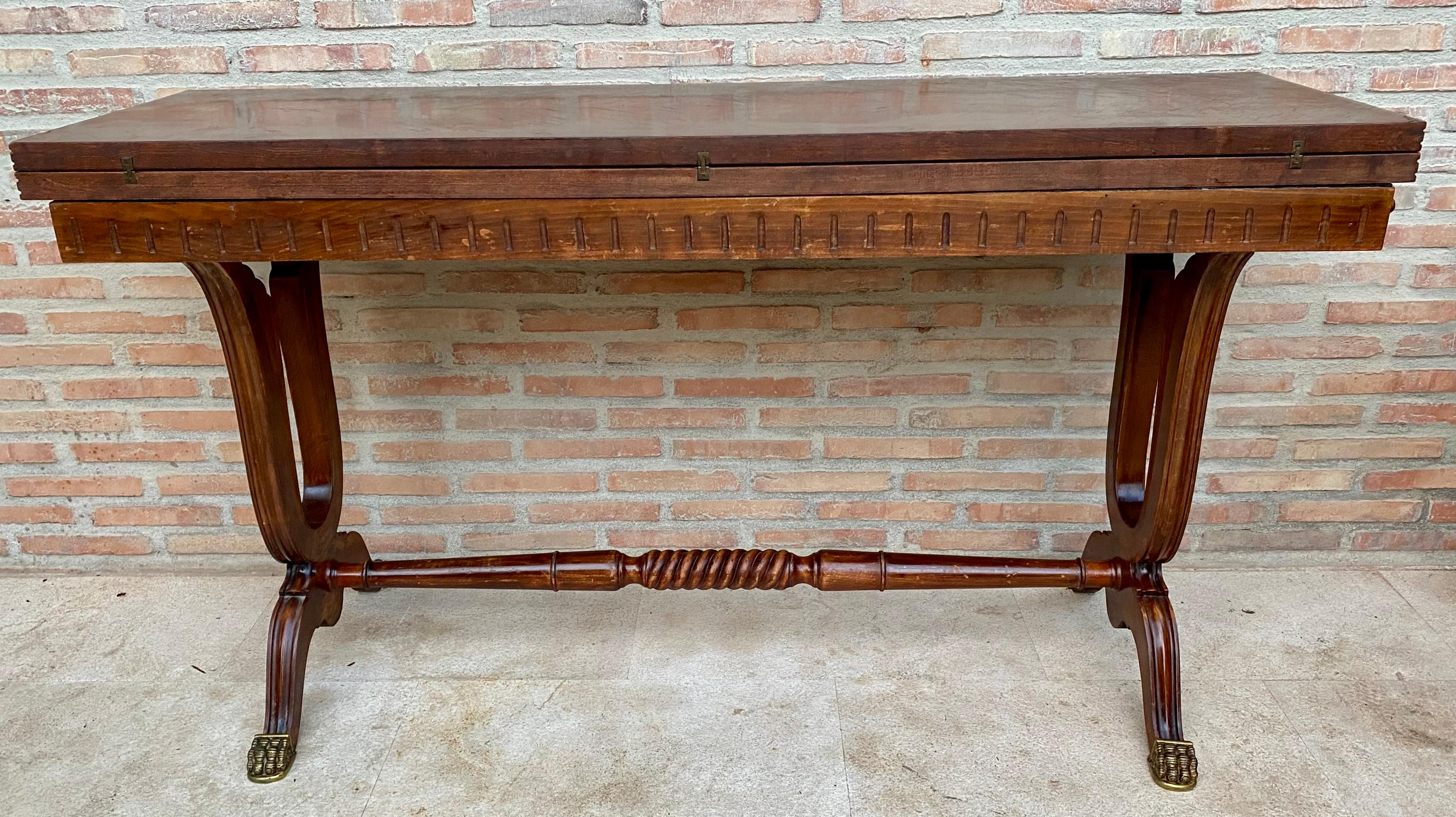 Table de salle à manger convertible moderne du milieu du siècle dernier avec pieds à griffes en bronze, années 1950 en vente 6