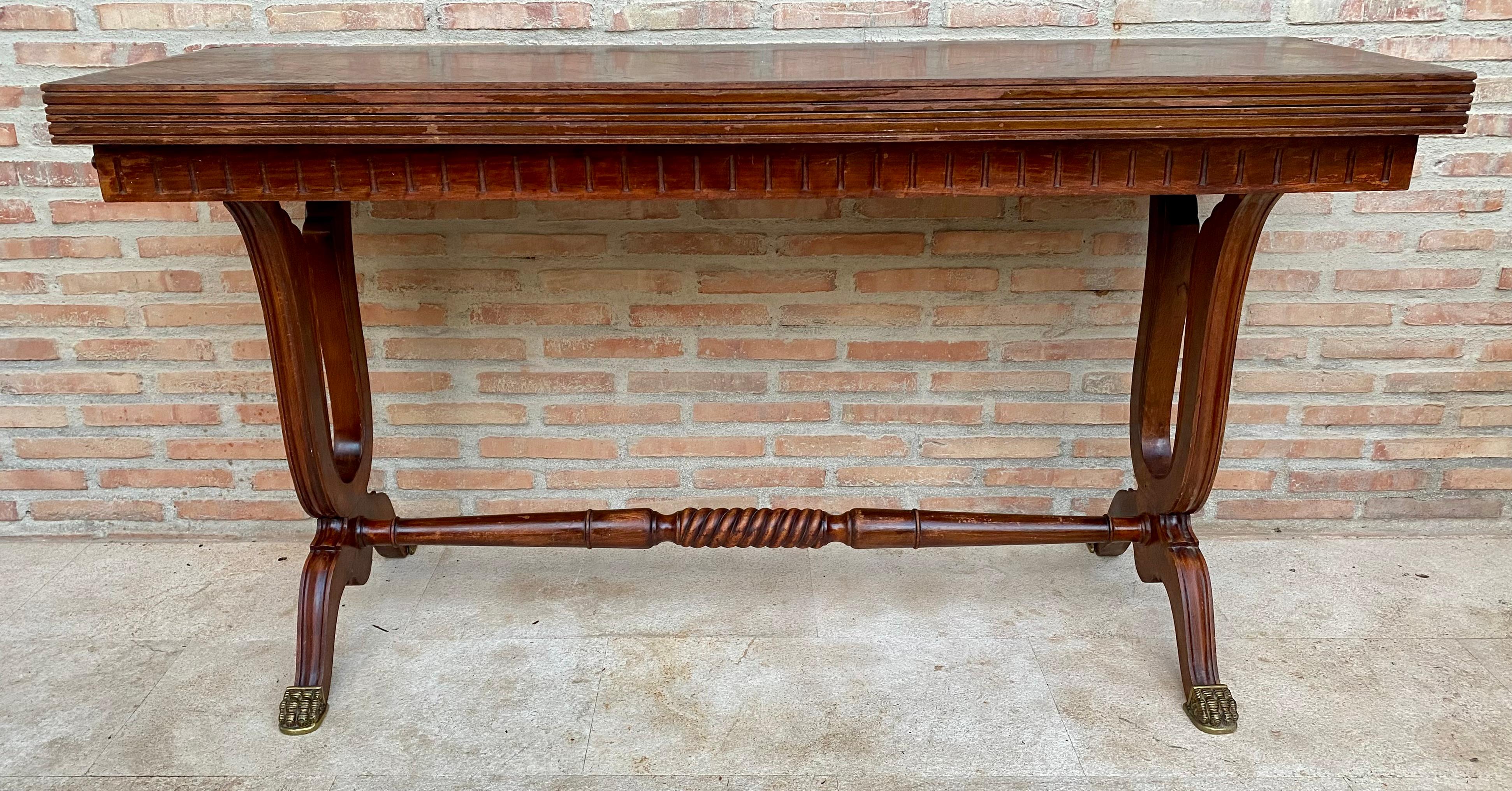 Mid-Century Modern Table de salle à manger convertible moderne du milieu du siècle dernier avec pieds à griffes en bronze, années 1950 en vente