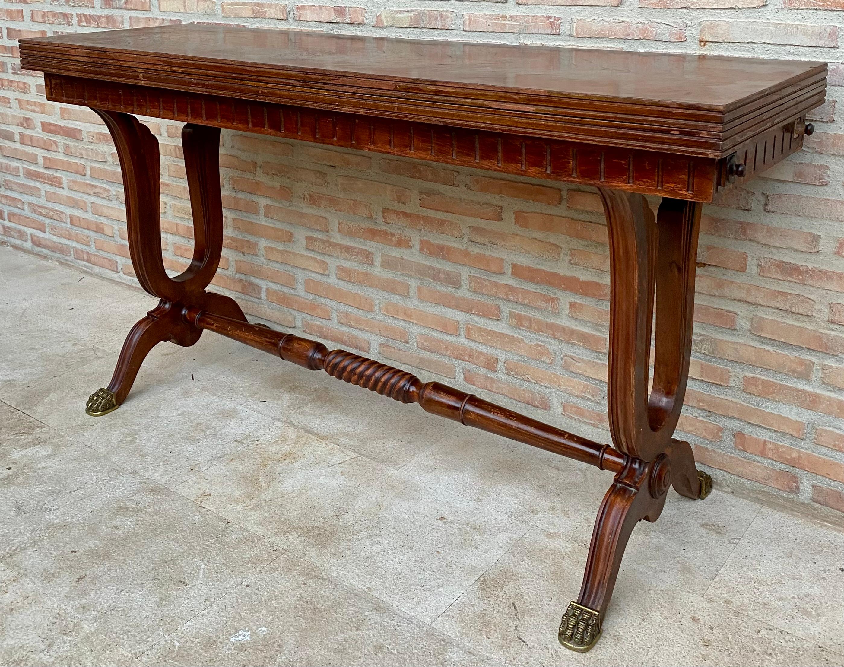 20ième siècle Table de salle à manger convertible moderne du milieu du siècle dernier avec pieds à griffes en bronze, années 1950 en vente