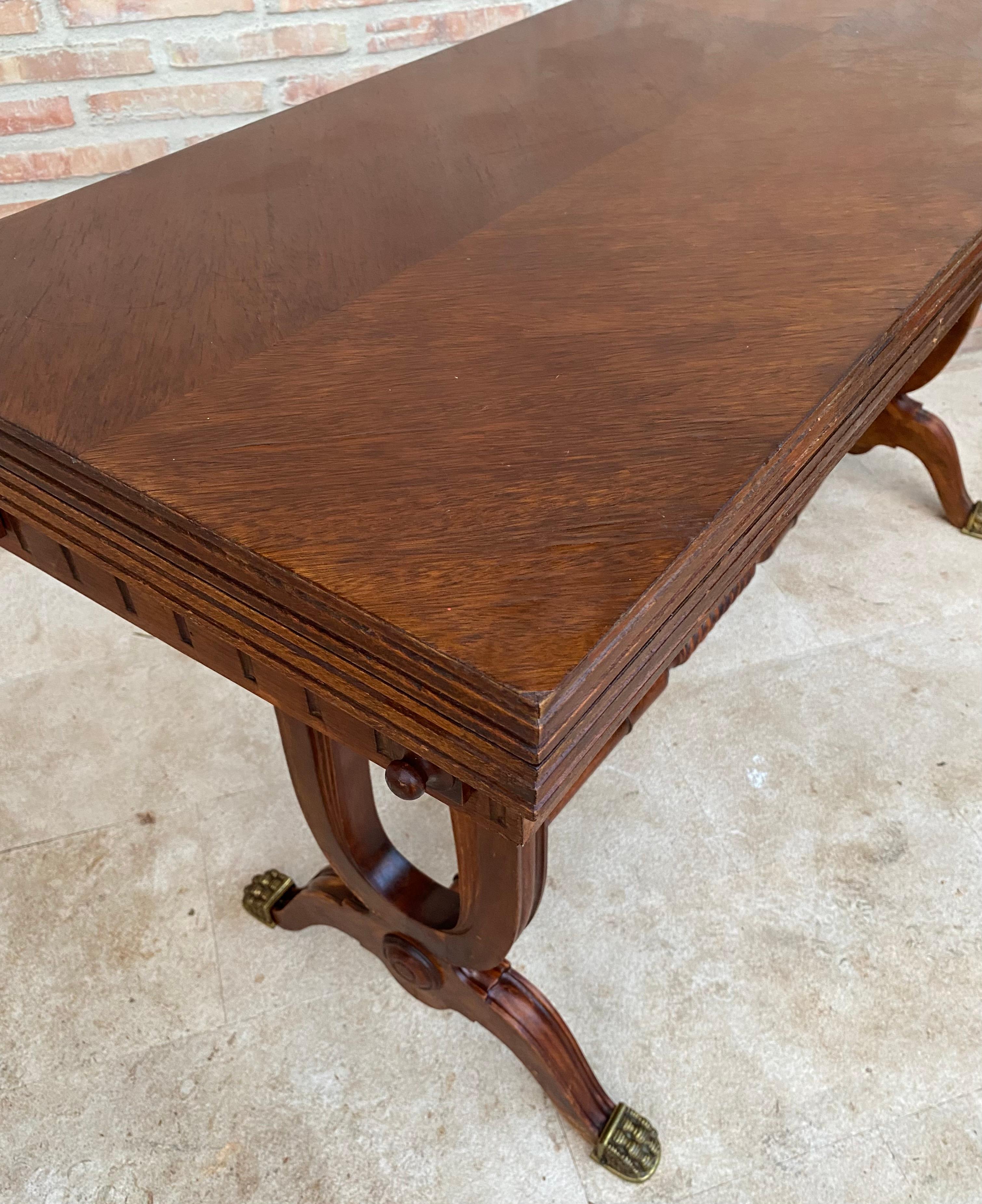 Table de salle à manger convertible moderne du milieu du siècle dernier avec pieds à griffes en bronze, années 1950 en vente 1
