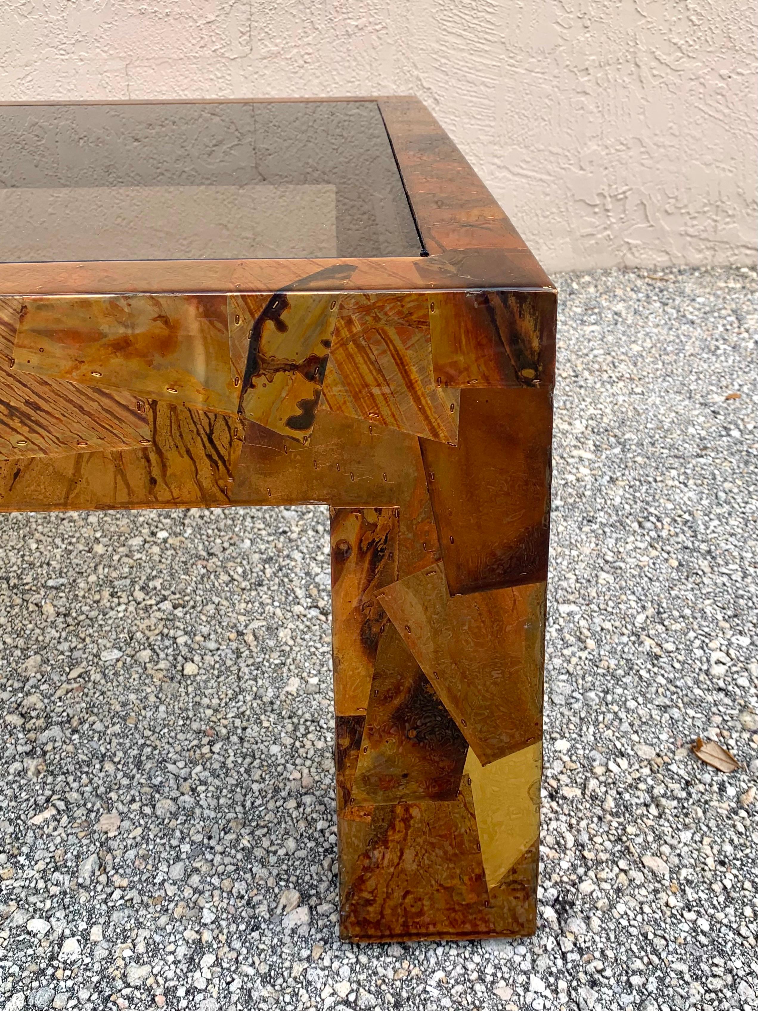 Table basse moderne en cuivre et laiton du milieu du siècle dernier dans le style de Paul Evans Bon état - En vente à Boynton Beach, FL