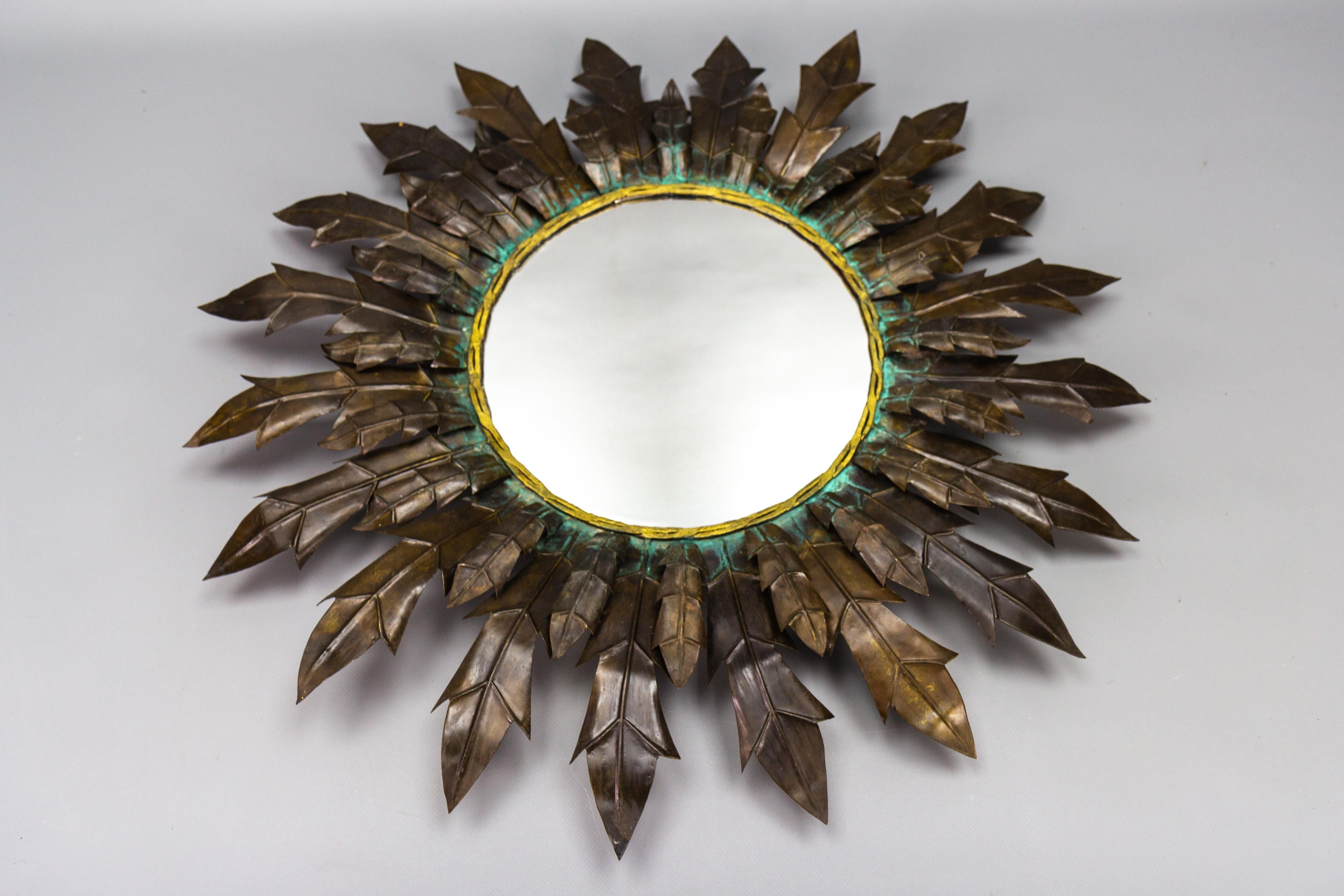 Mid-Century Modern Copper Sheet and Brass Round Sunburst Wall Mirror, 1950s For Sale 9