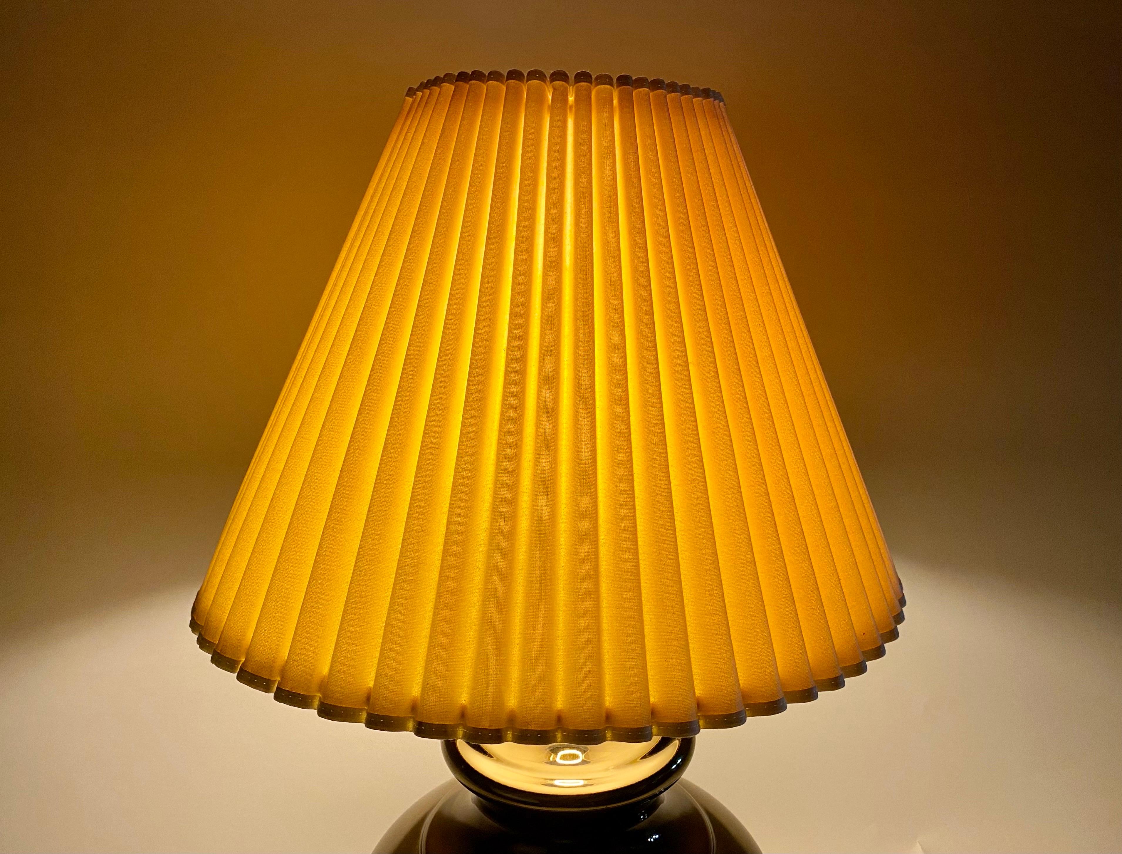 Paire de lampes de table en cuivre The Modernity  en vente 5