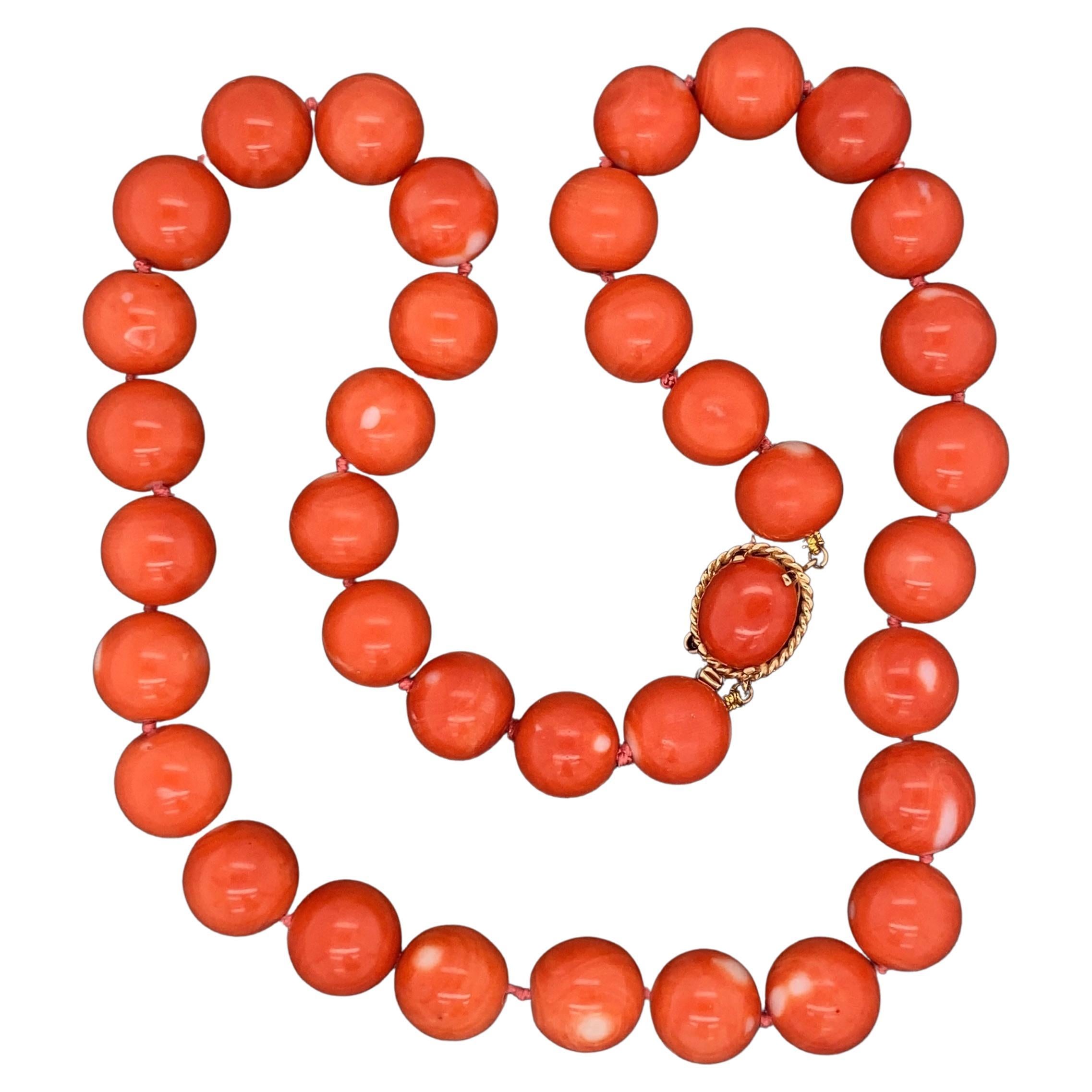 Mid-Century Modern Coral Beads Gold Necklace Estate Fine Jewelry For Sale