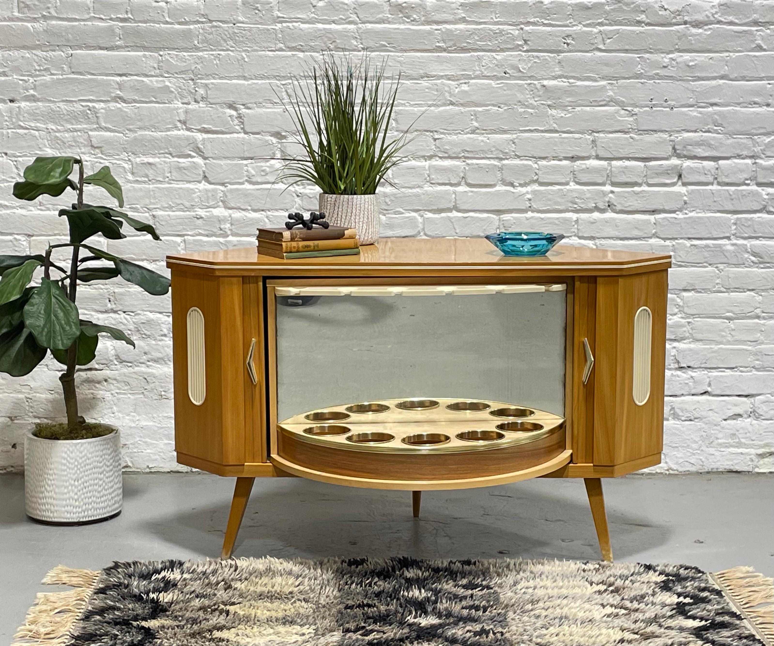 Mid-Century Modern Mid Century Modern CORNER 