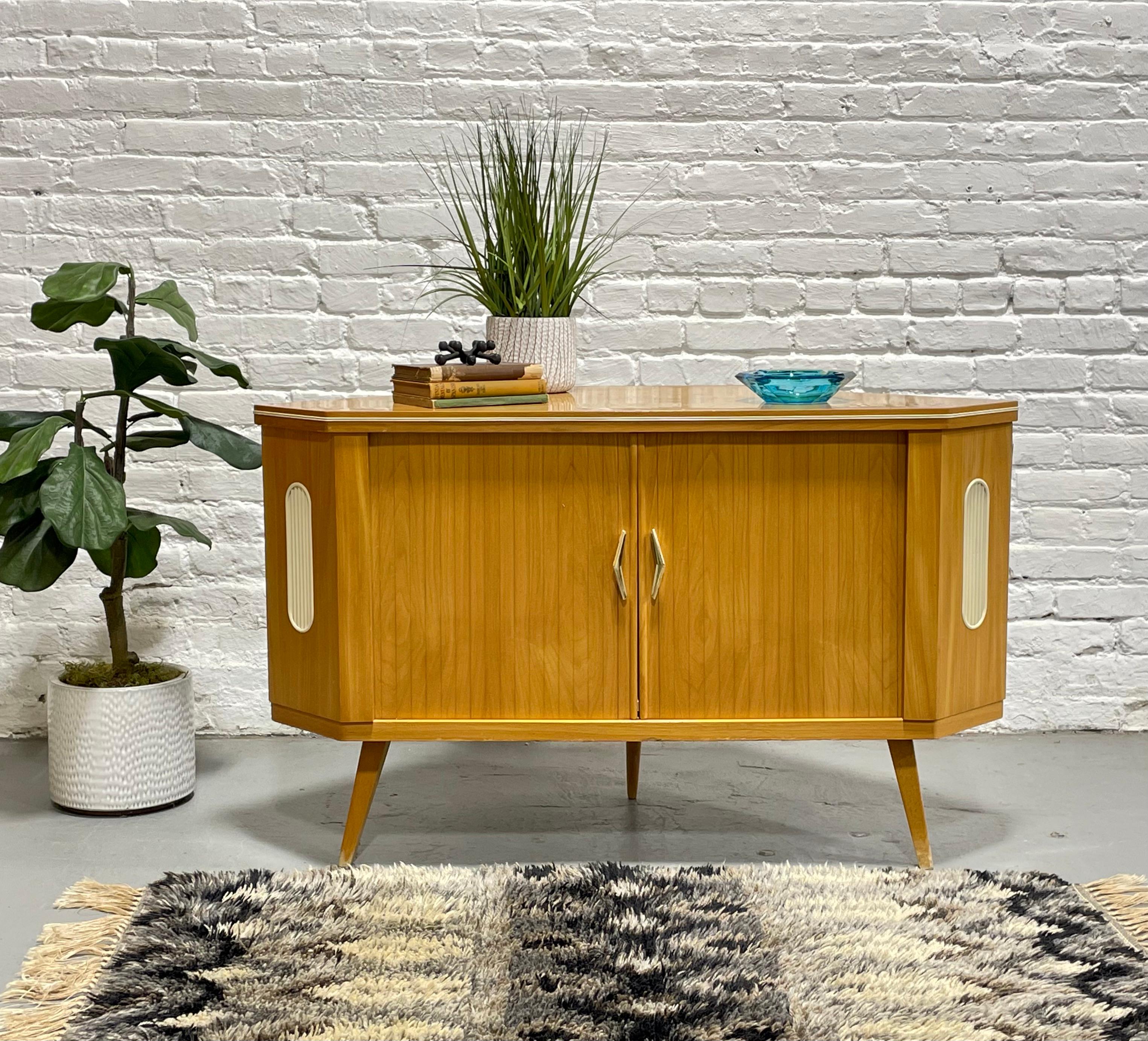 Mid-20th Century Mid Century Modern CORNER 
