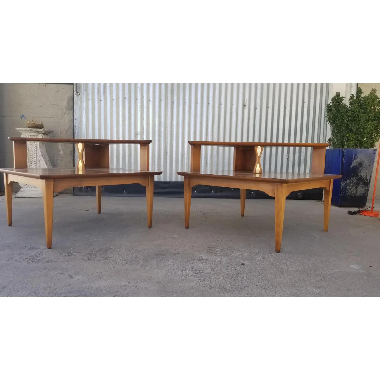 20th Century Mid-Century Modern Corner Tables by Lane Furniture, a Pair