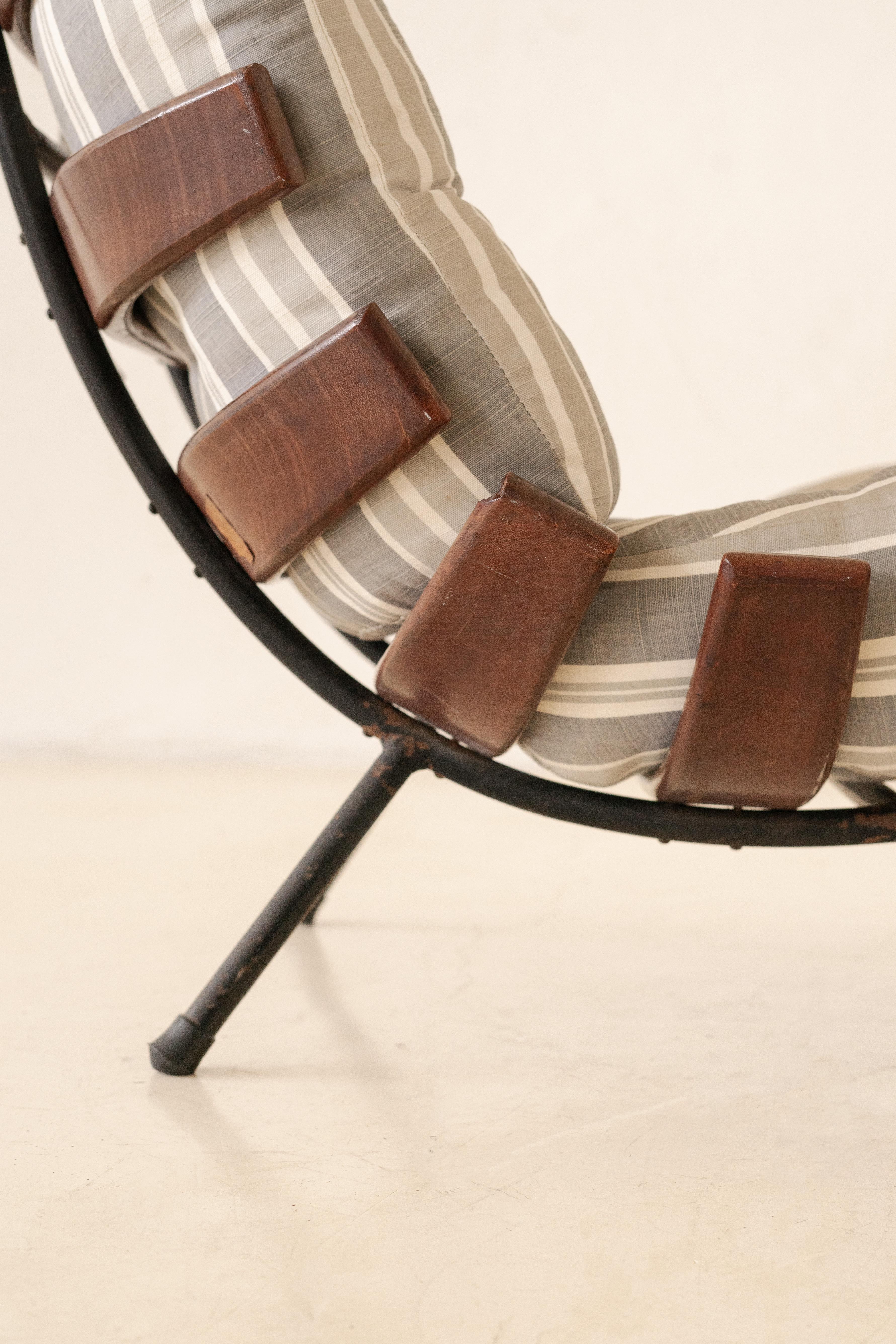 Fauteuil Costela moderne du milieu du siècle par Carlo Hauner et Martin Eisler, 1953 en vente 4