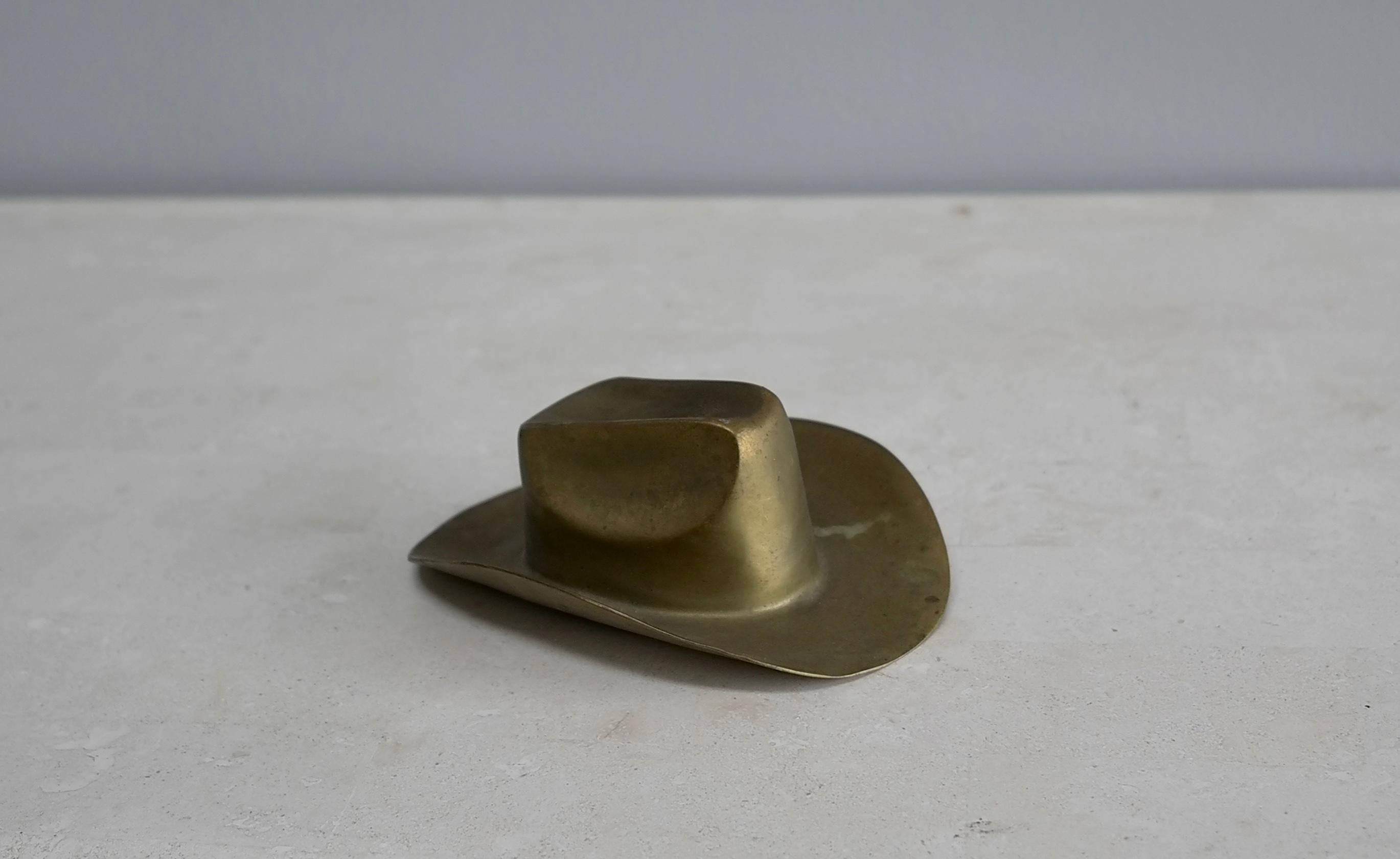 Laiton Presse-papier en laiton massif pour chapeau de cow-boy The Moderns 1960's