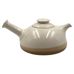 Moderne Teekanne aus cremefarbenem Steingut aus der Jahrhundertmitte, Franco Bucci Italien ca. 1970
