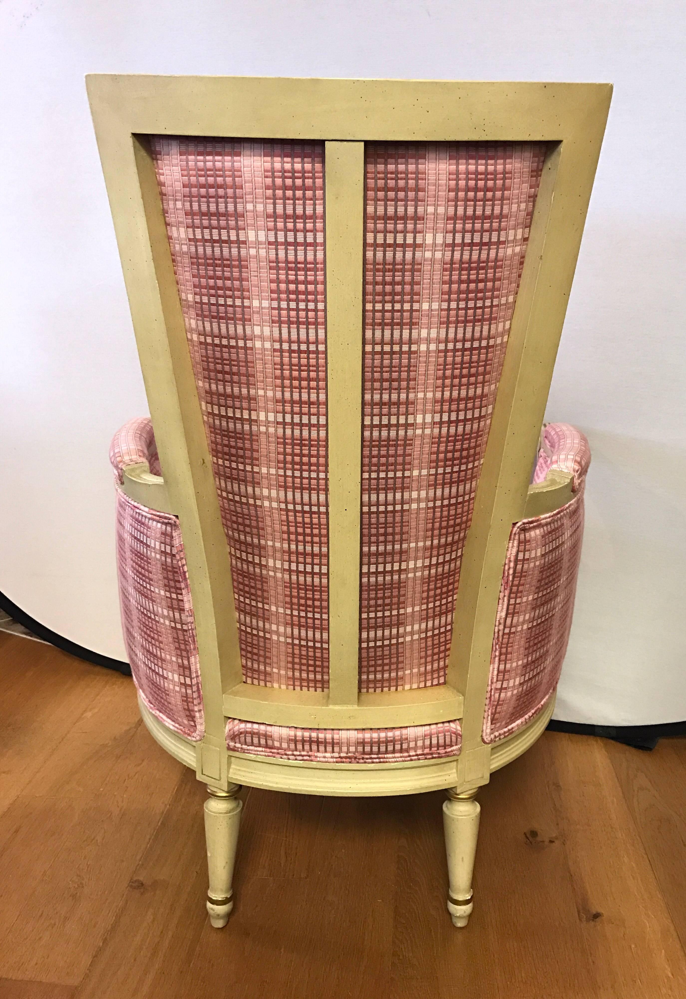 pink plaid chair