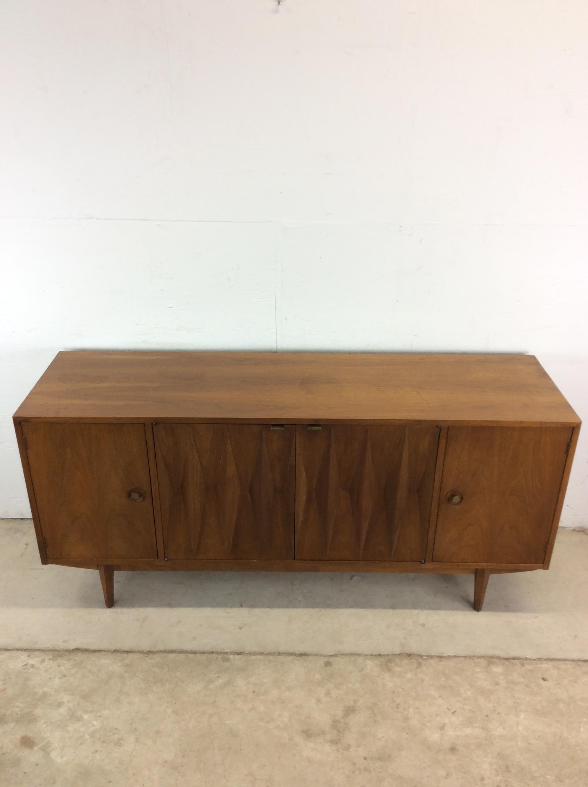 Américain Crédence moderne du milieu du siècle par Albert Parvin pour American of Martinsville en vente