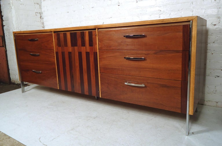 Mid-Century Modern Credenza by Lane In Good Condition For Sale In Brooklyn, NY