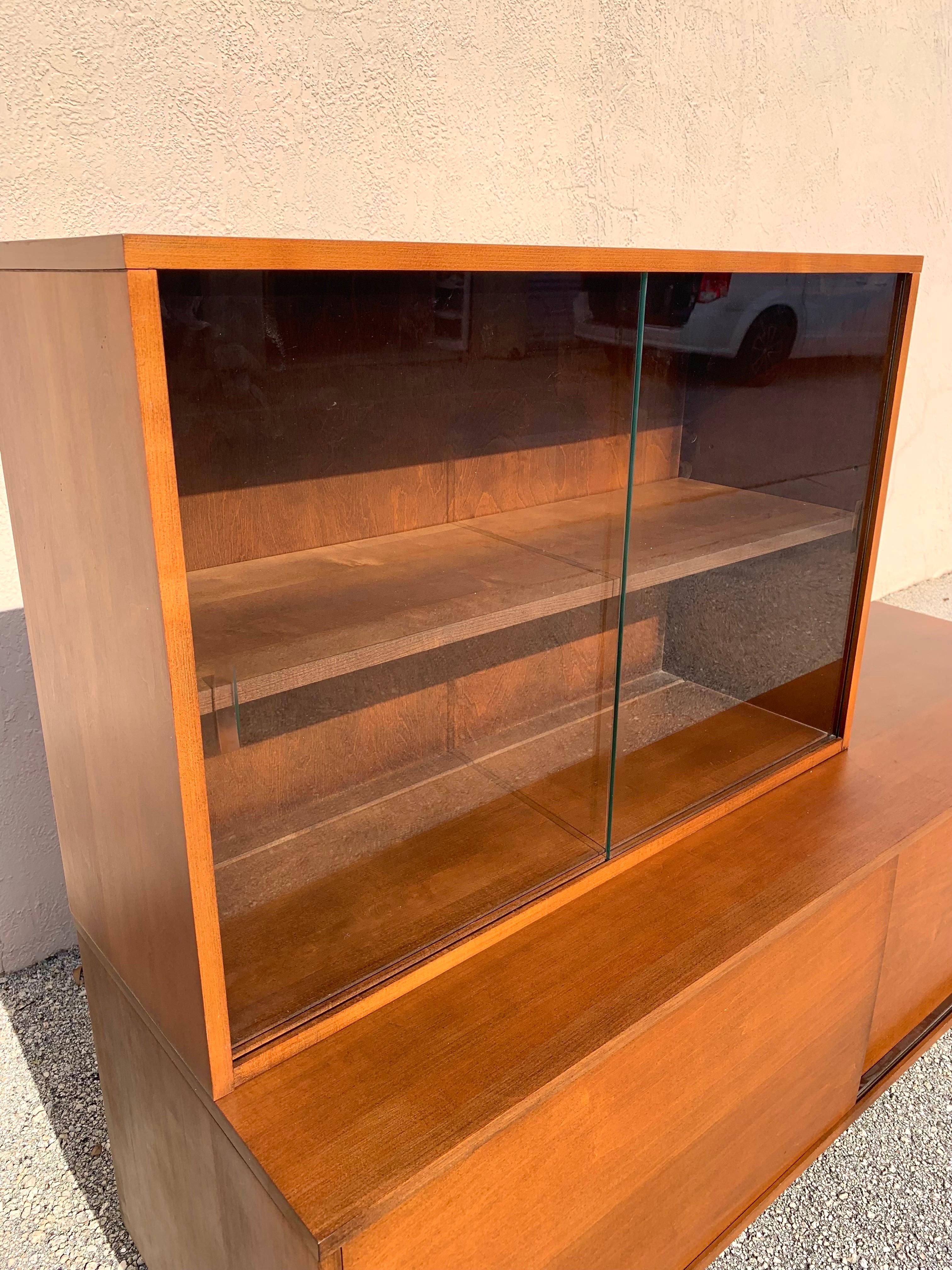 Credenza moderna di metà secolo di Paul McCobb per Planner Group #1513 in vendita 6