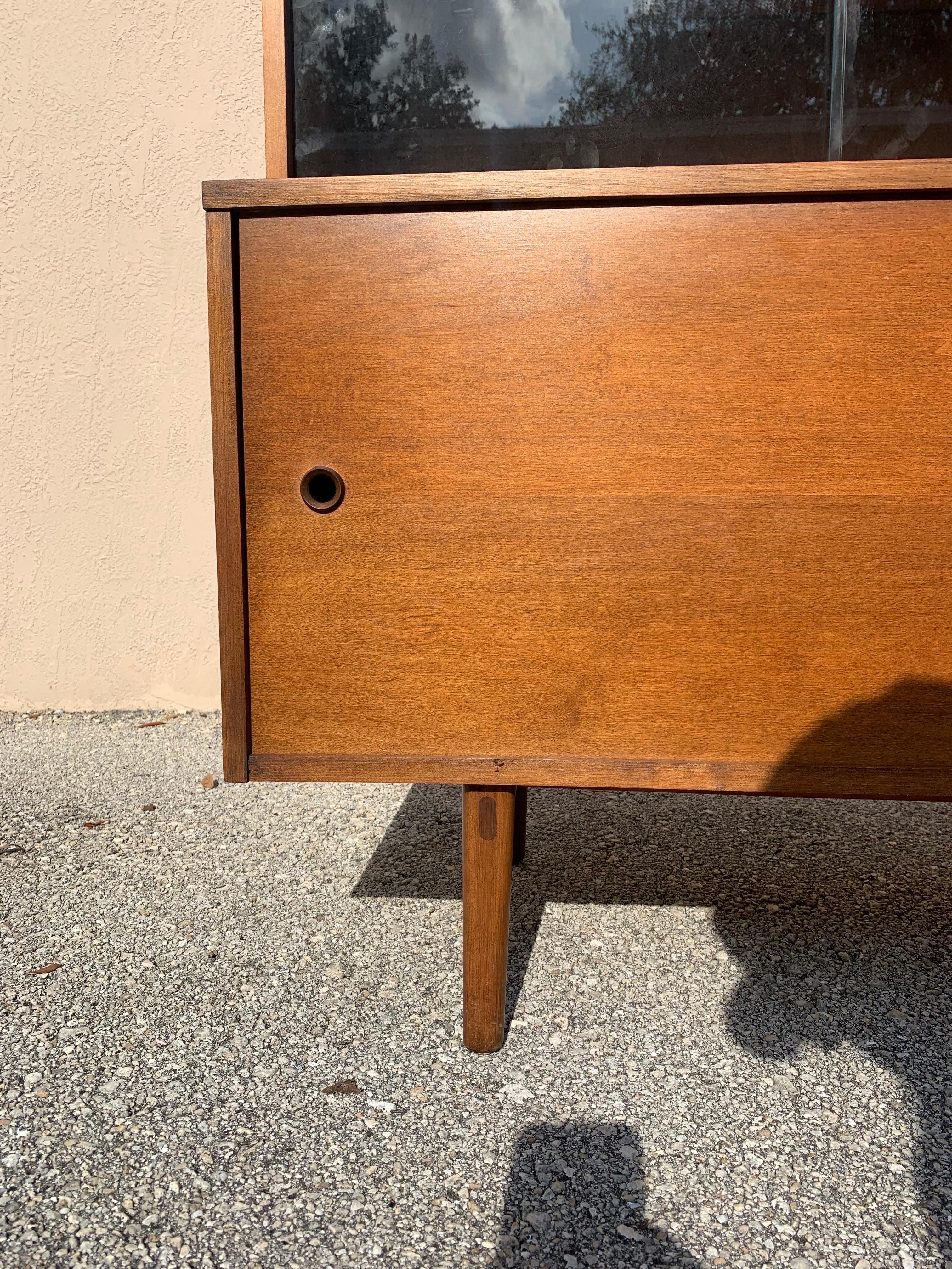 Glass Mid-Century Modern Credenza by Paul McCobb for Planner Group #1513 For Sale