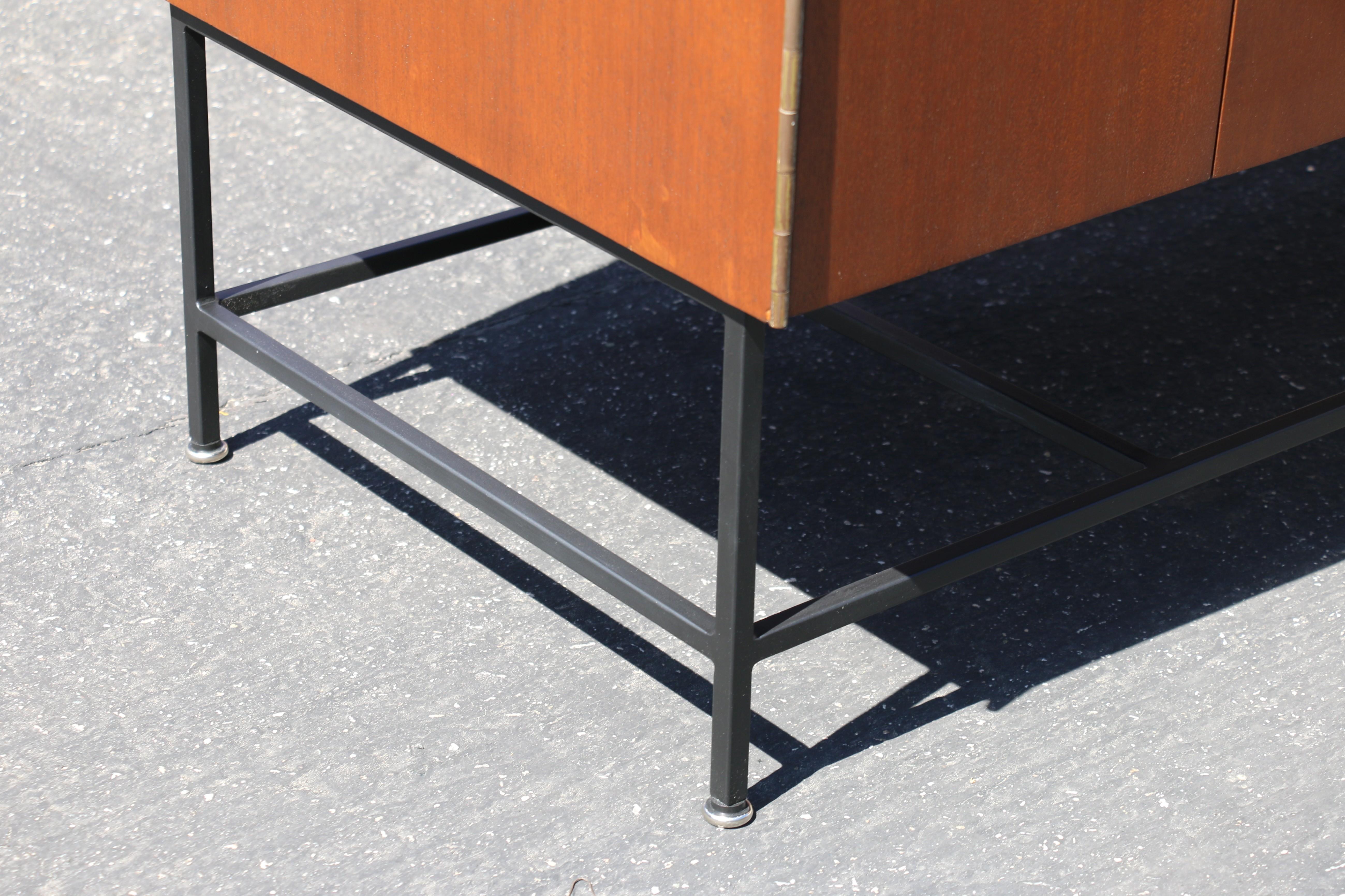 Mid-Century Modern Credenza by Paul McCobb, 'Irwin Collection' For Sale 8