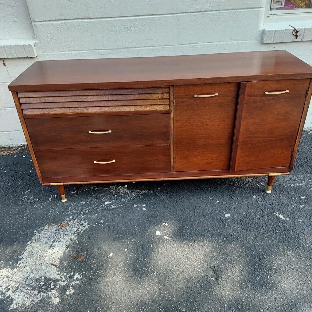 Mid-Century Modern Credenza 2