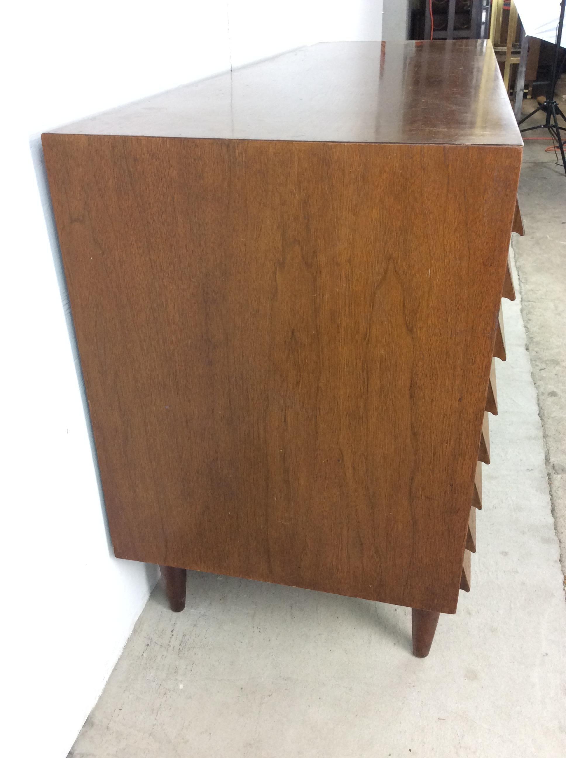 Mid-Century Modern Credenza from Dania by American of Martinsville For Sale 11