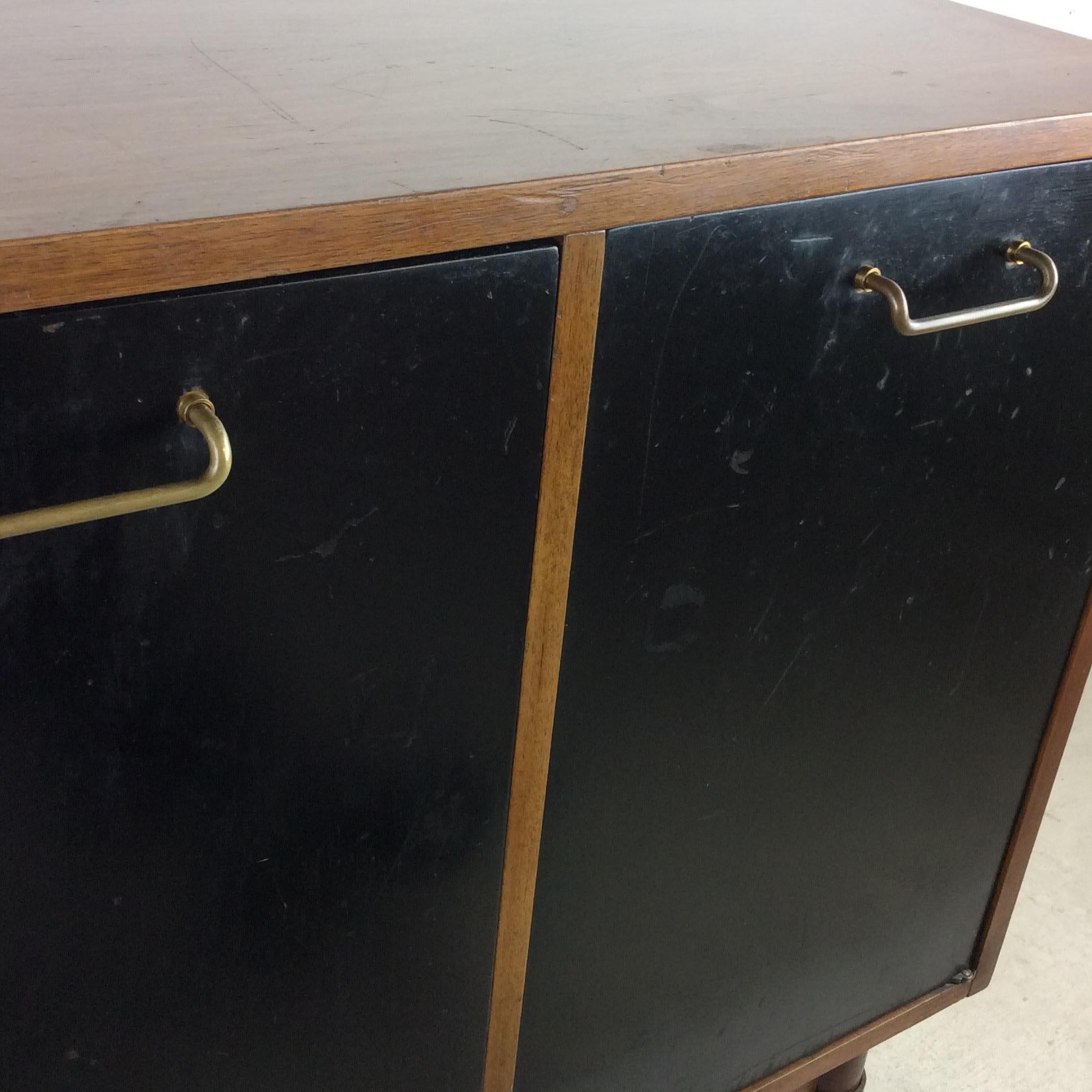 Mid-Century Modern Credenza from Dania by American of Martinsville For Sale 1