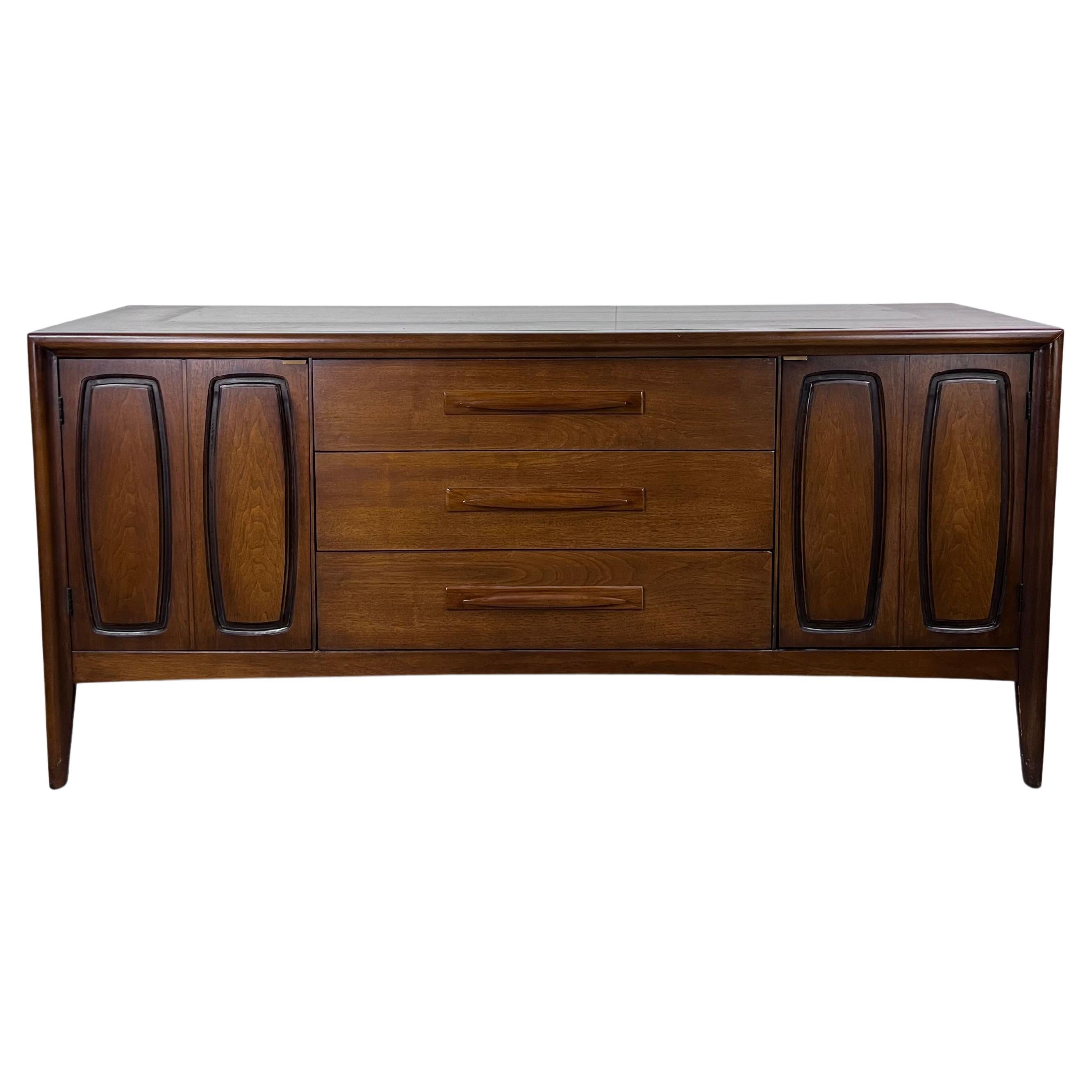MidCentury Modern Credenza from Emphasis by Broyhill at 1stDibs