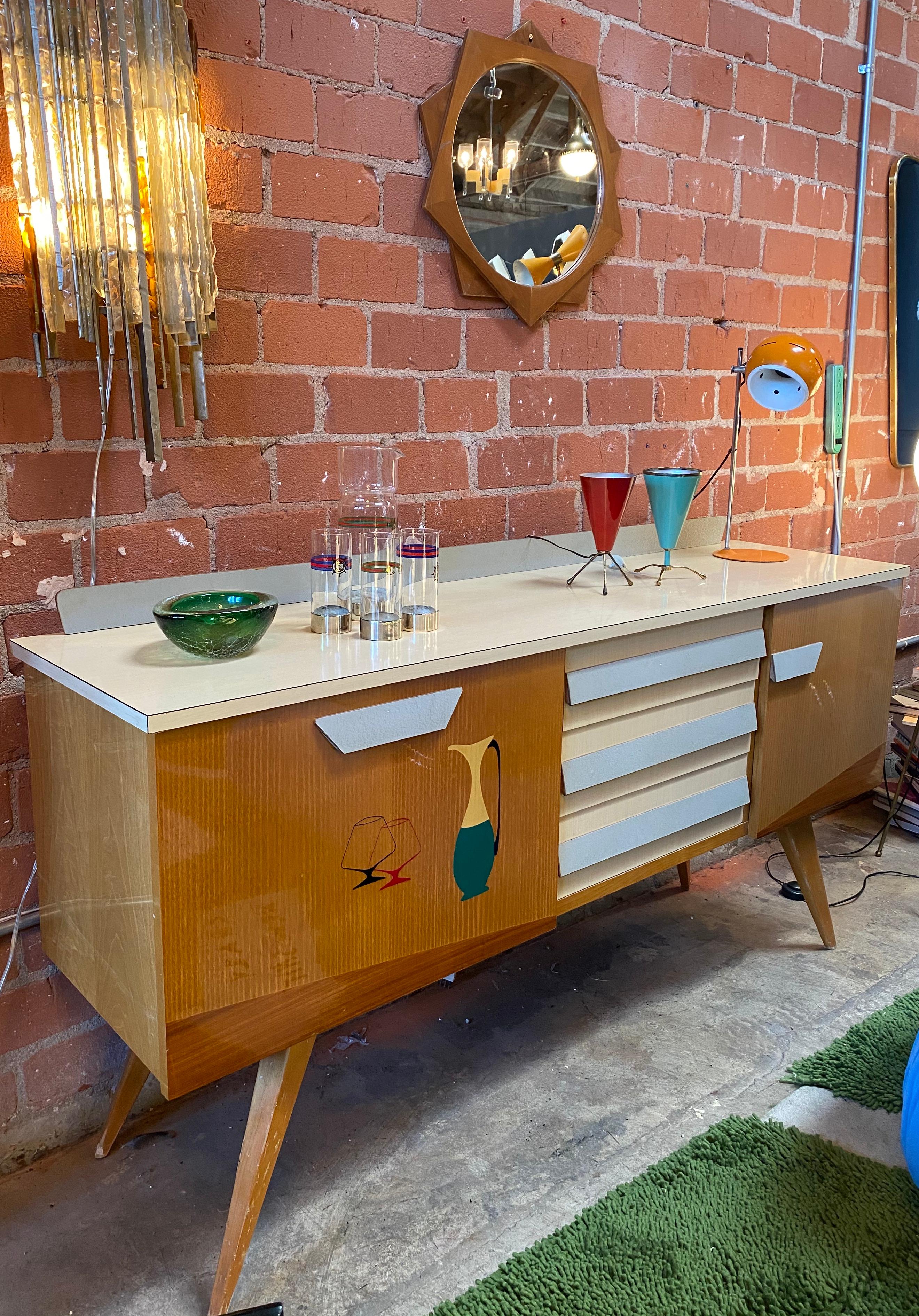 Mid-Century Modern Credenza in Wood, Italy, 1960s In Good Condition In Los Angeles, CA