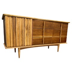 Mid-Century Modern Credenza or Dresser by United Furniture Corp