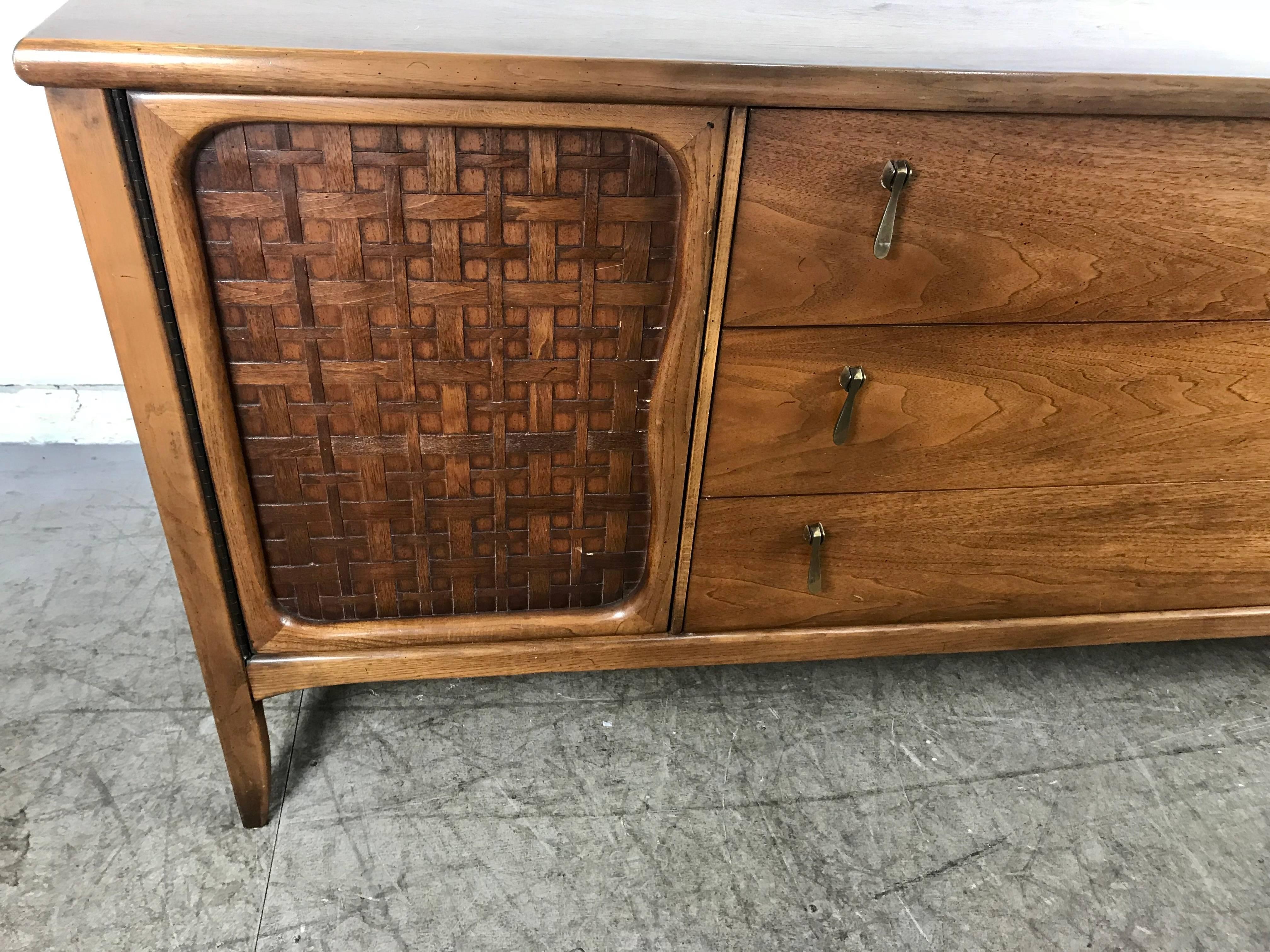 lane perception credenza