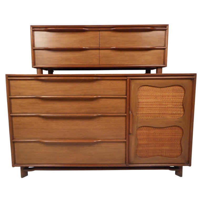 Hickory Manufacturing Company Furniture Storage Cabinets Tables