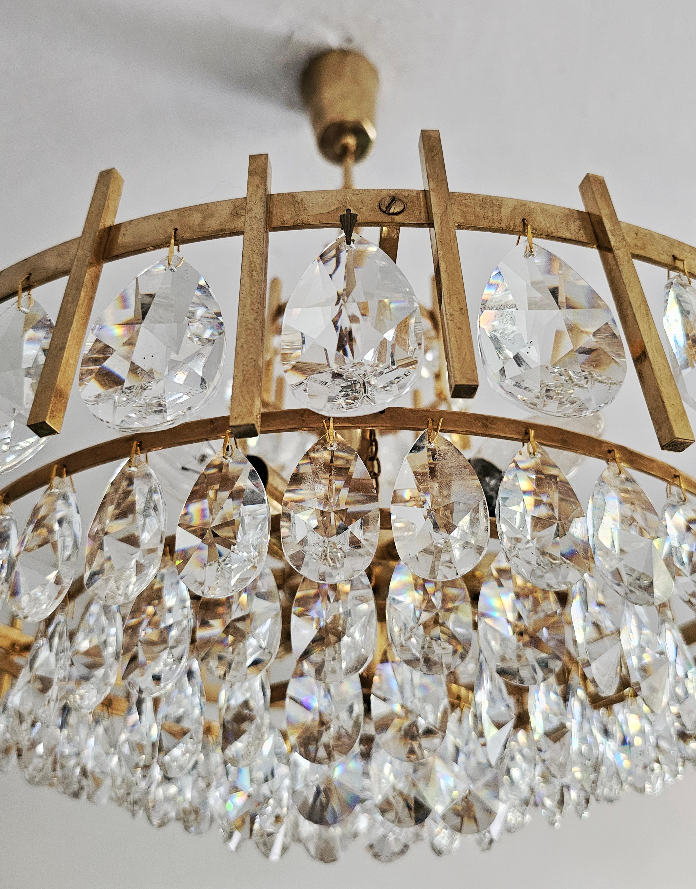 Mid Century Modern Crystal and Brass Chandelier by Bakalowits, Austria 1960s For Sale 1