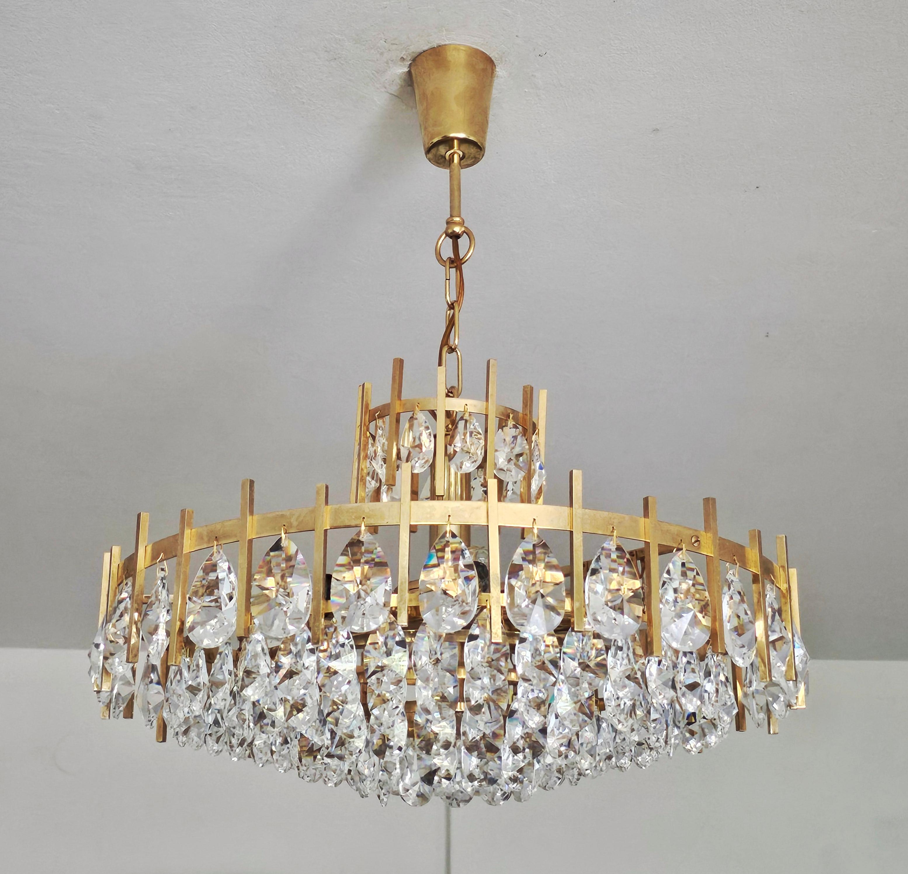 Mid Century Modern Crystal and Brass Chandelier by Bakalowits, Austria 1960s For Sale 3